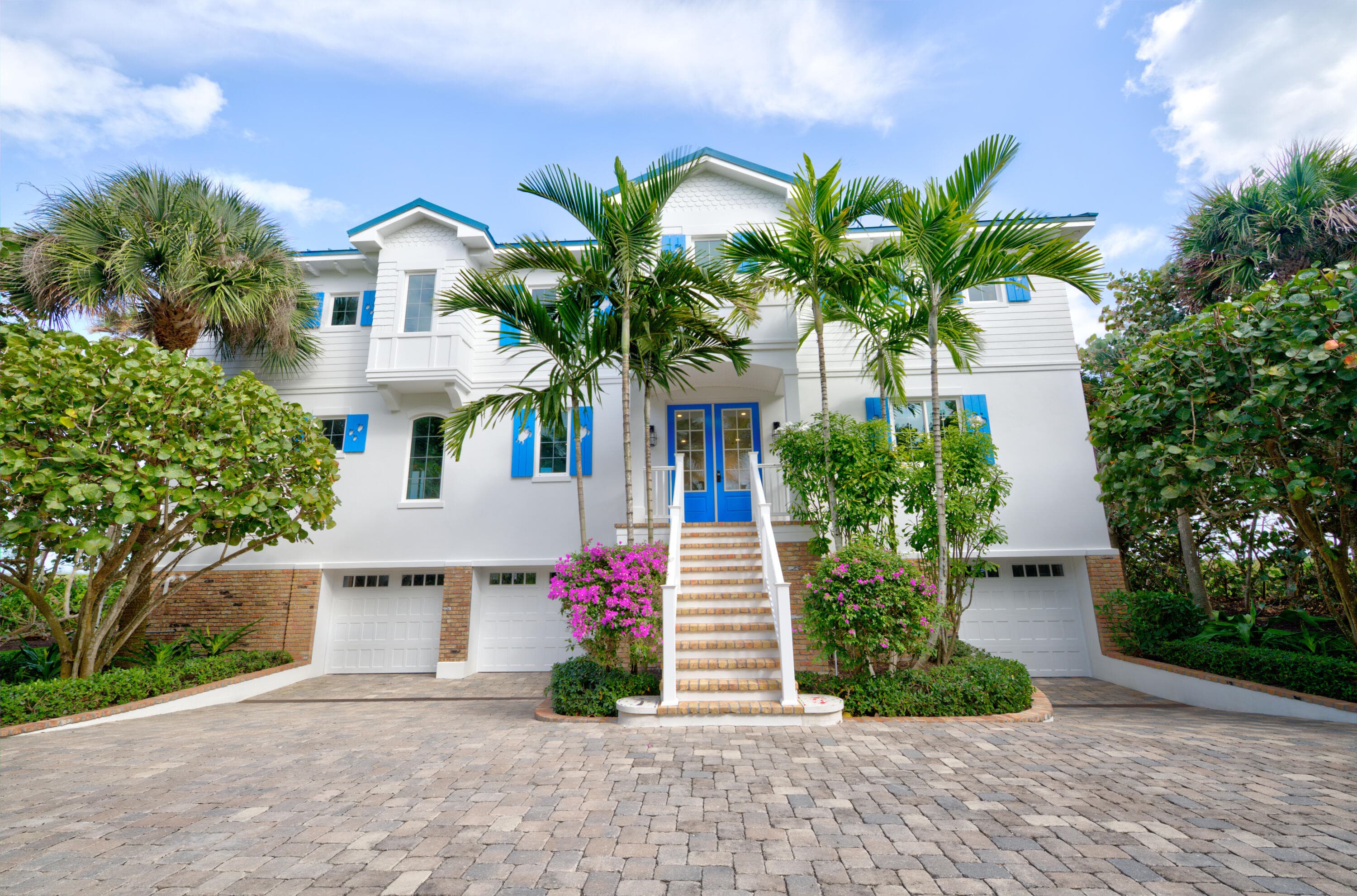 113 N Beach Road, Jupiter Island, FL 33455 - Photo 1