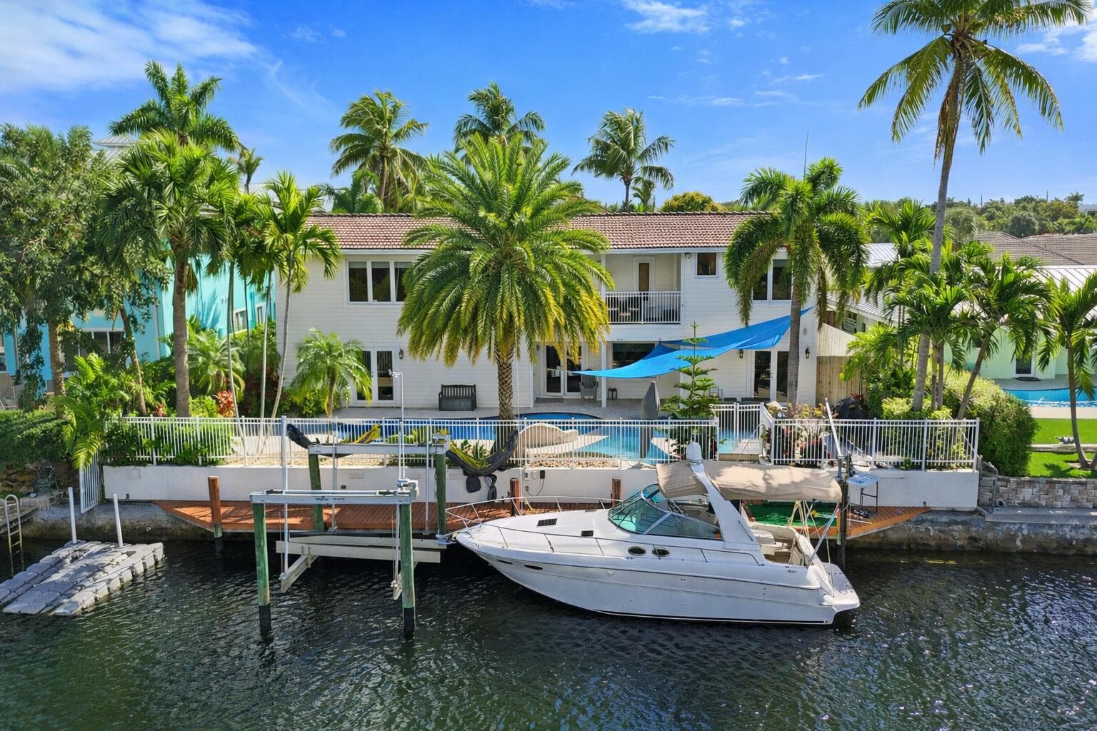 4011 NE 26th Avenue, Lighthouse Point, FL 33064
