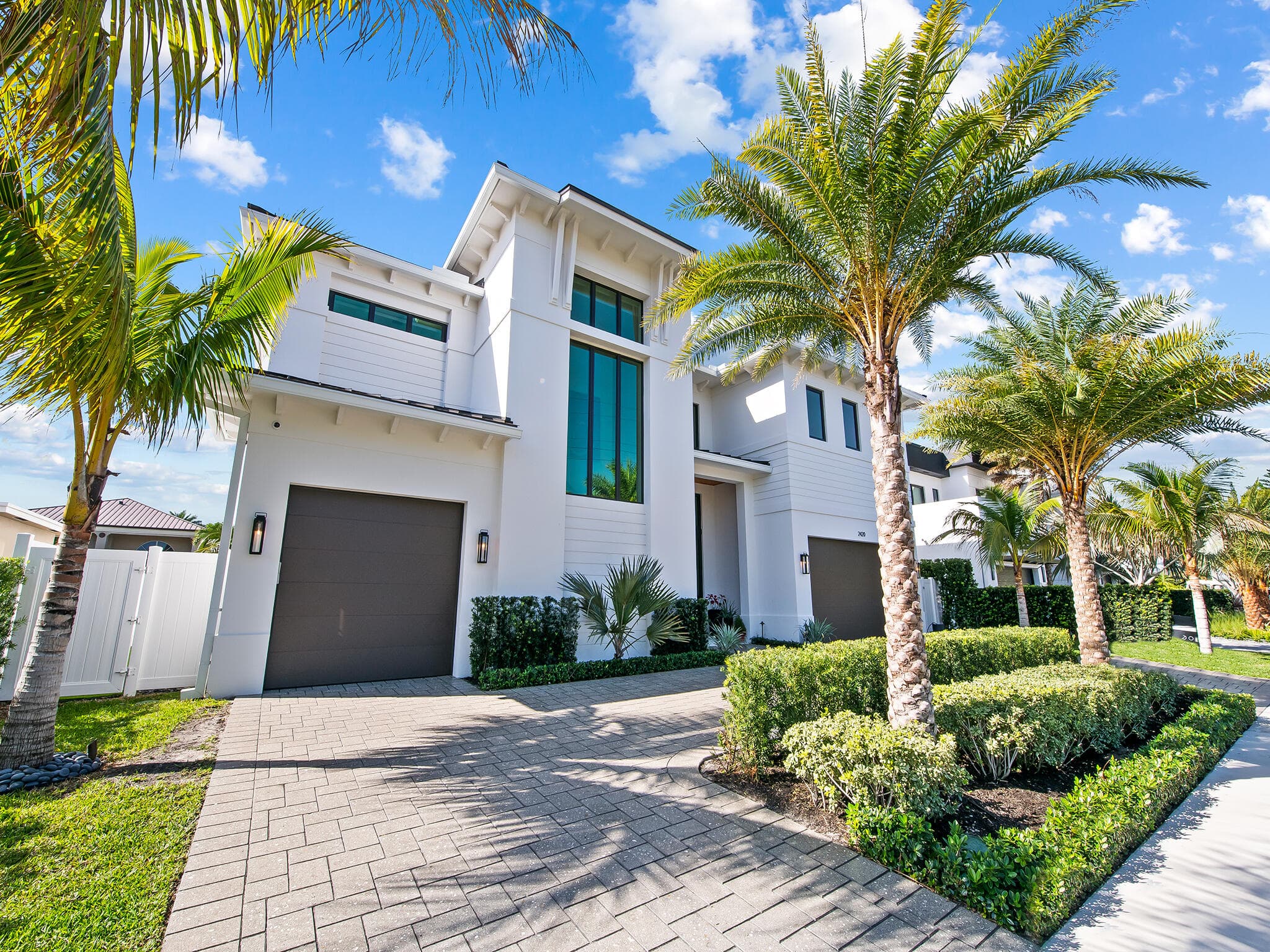 2420 NE 48th Street, Lighthouse Point, FL 33064 - Photo 2