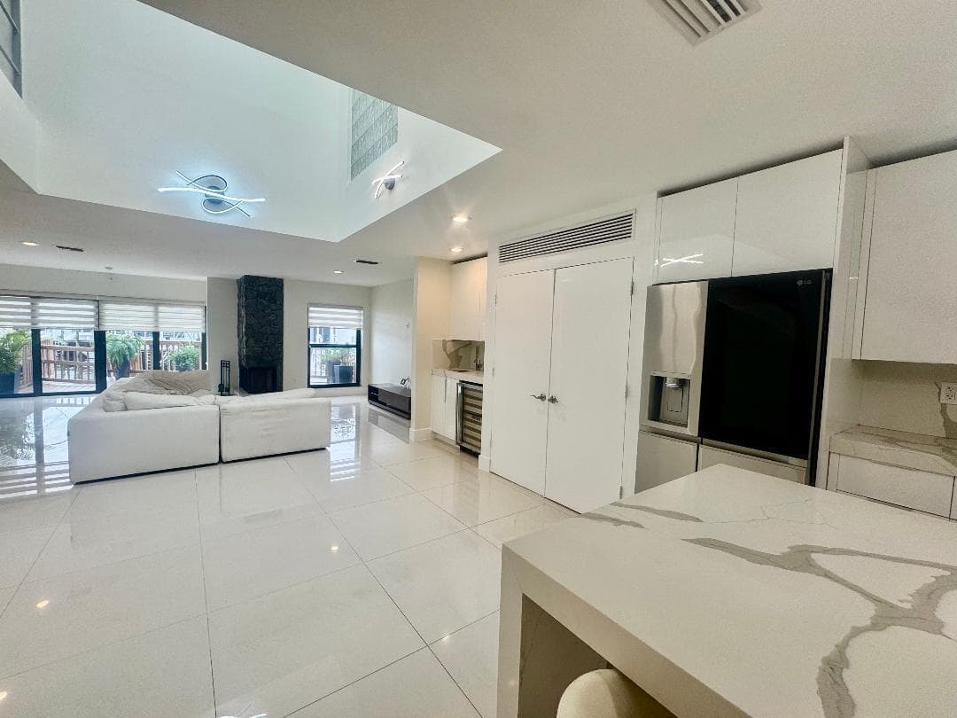 1127 Boca Cove Lane, Highland Beach, FL 33487 - Photo 2