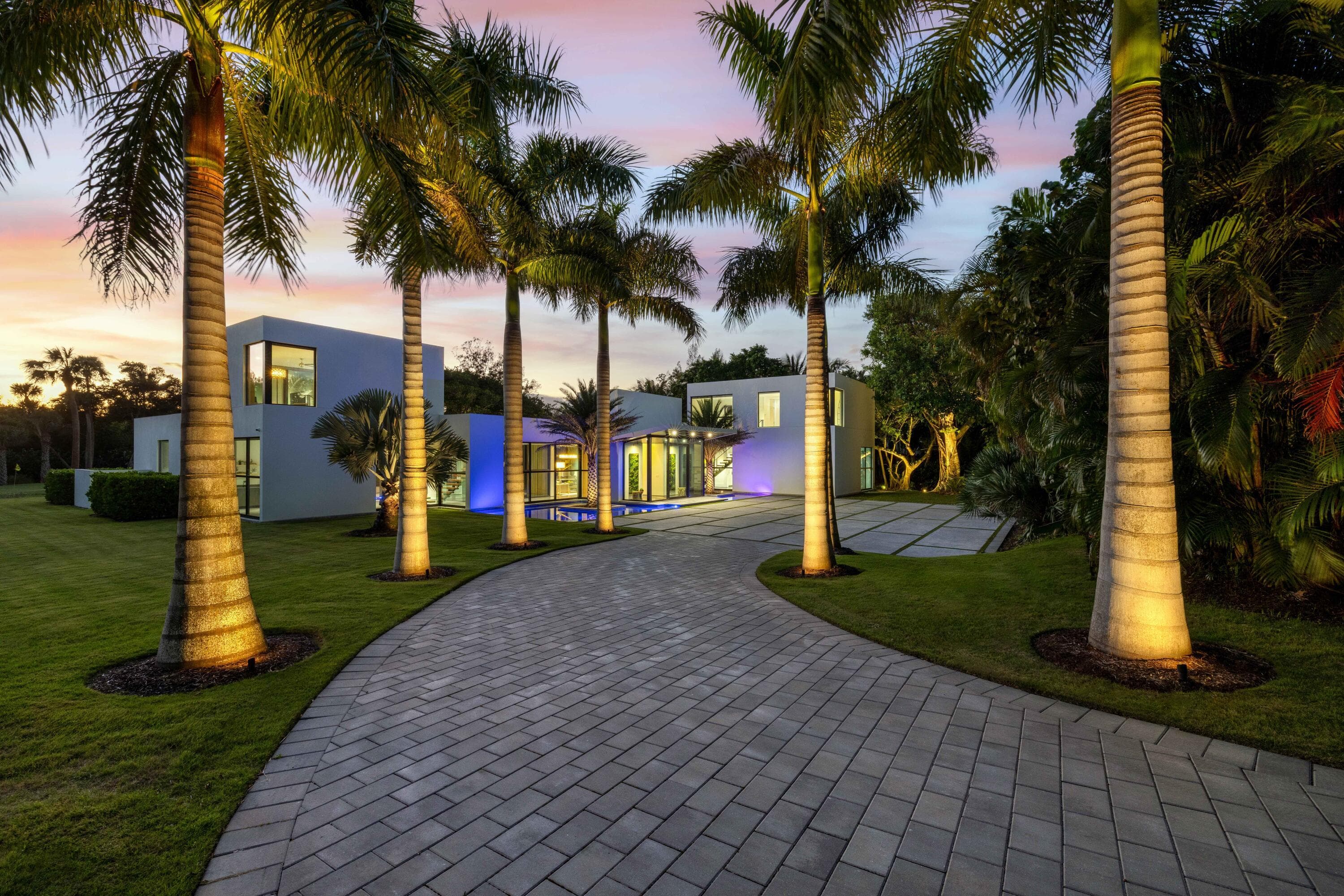 12 N Beach Road, Jupiter Island, FL 33455 - Photo 3