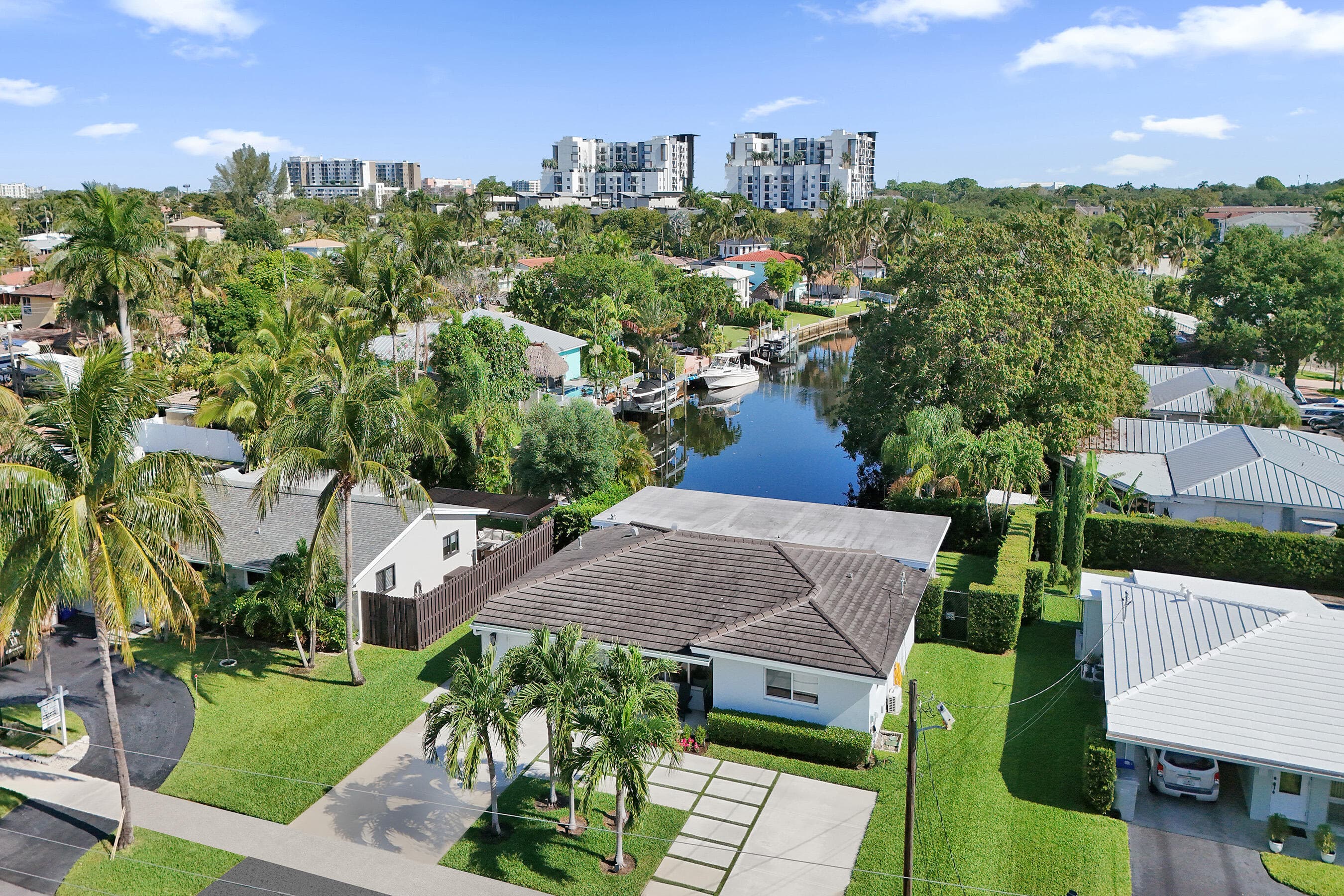 381 SE 3rd Street, Pompano Beach, FL 33060