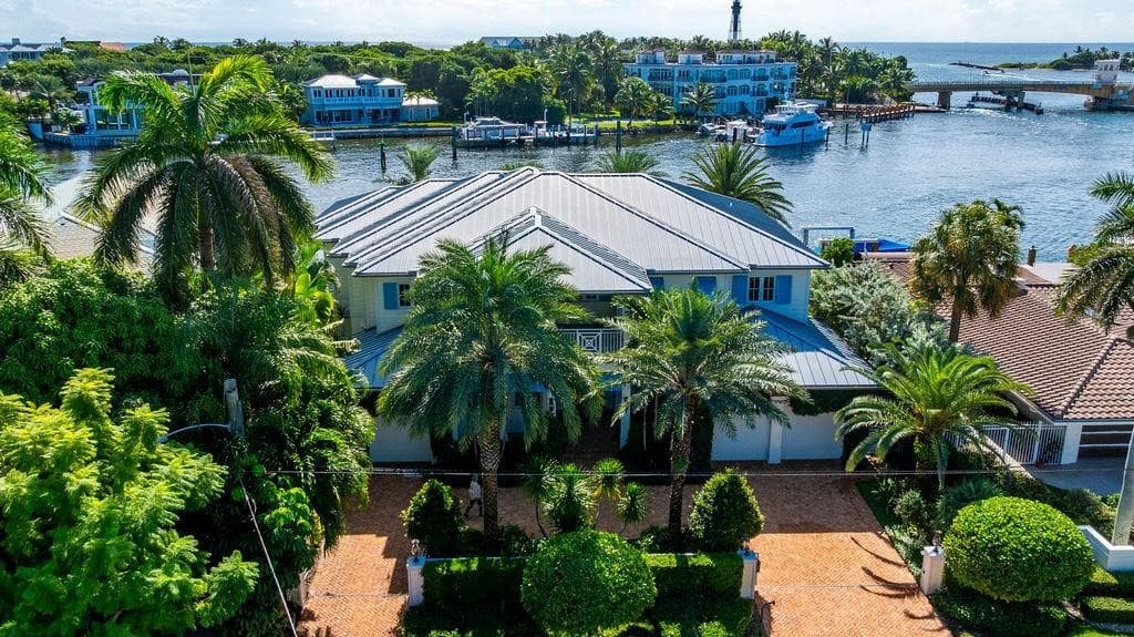 2798 NE 24th Street, Lighthouse Point, FL 33064