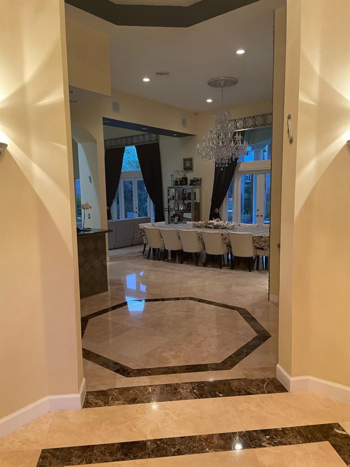 5532 Estate Oak Circle, Fort Lauderdale, FL 33312