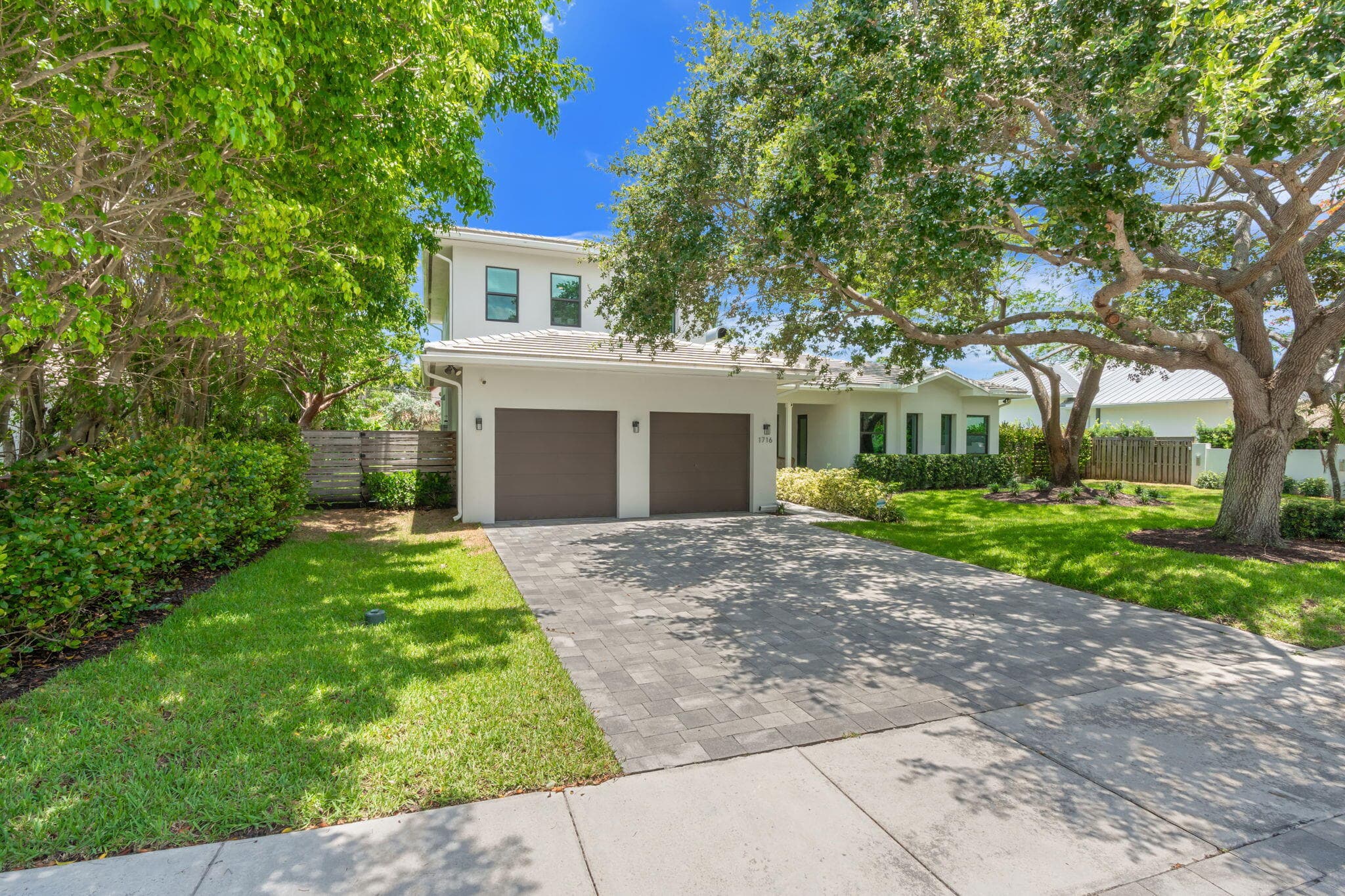 1716 Middle River Drive, Fort Lauderdale, FL 33305 - Photo 2