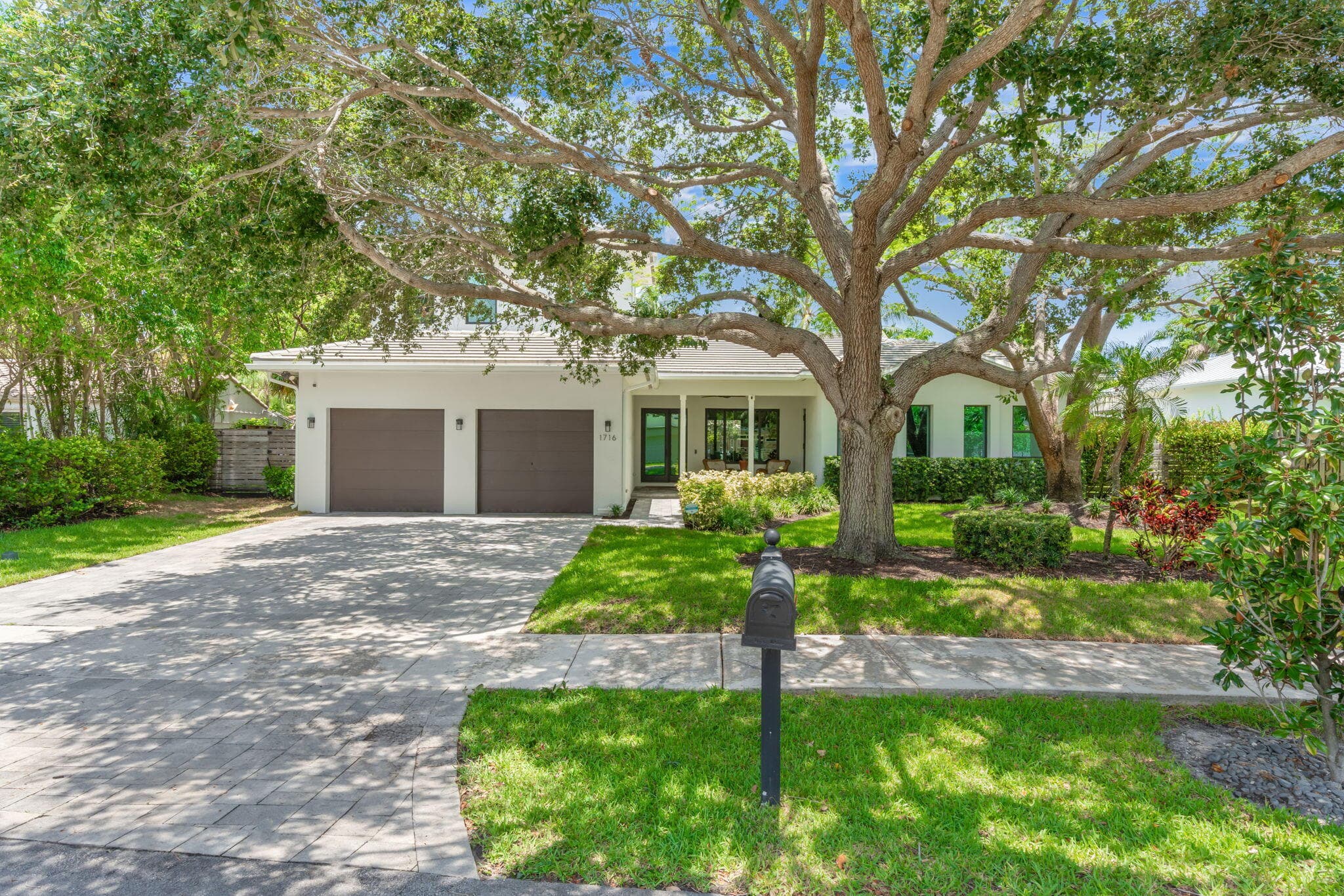 1716 Middle River Drive, Fort Lauderdale, FL 33305 - Photo 4