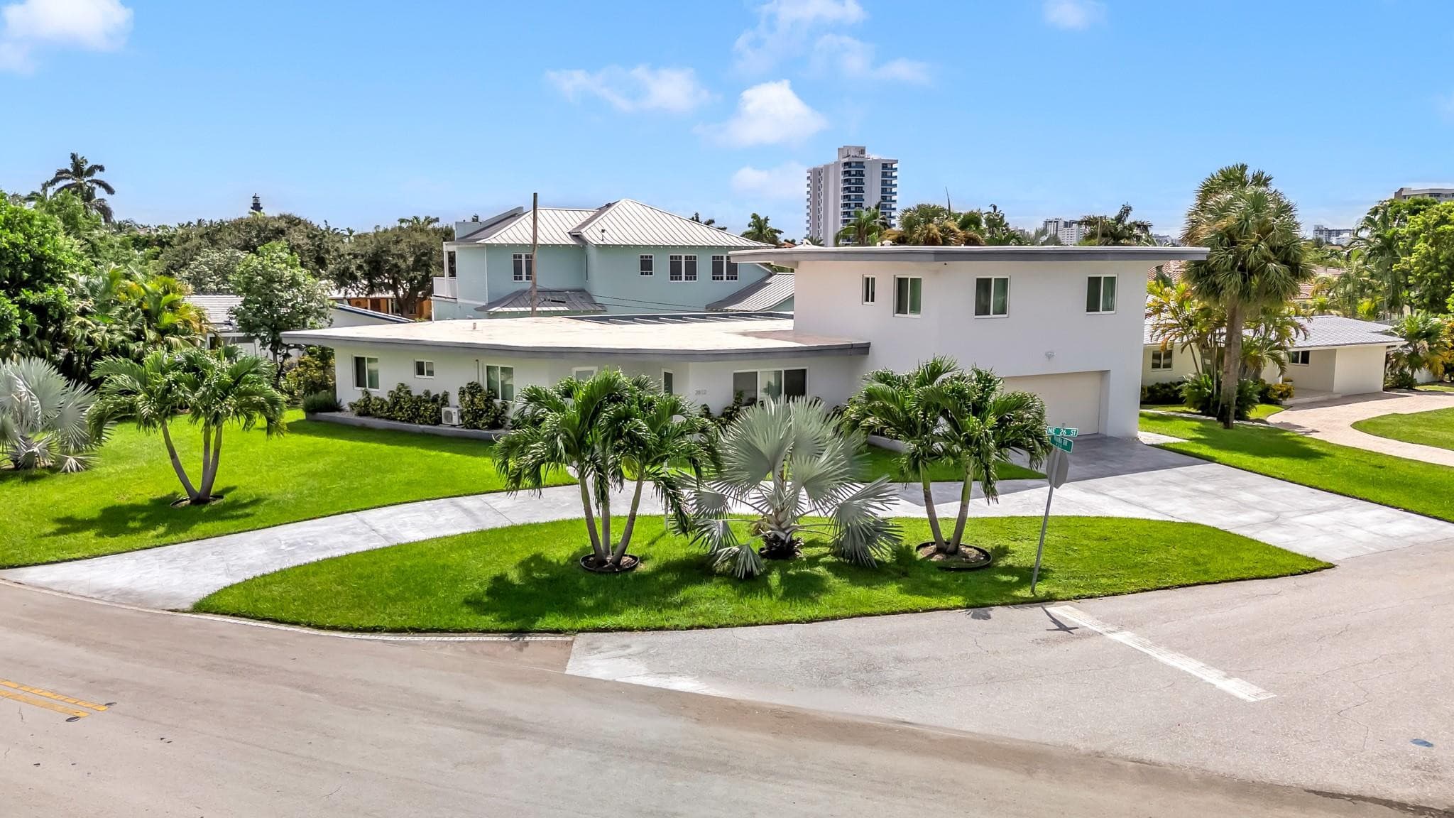 2812 NE 27th Street, Lighthouse Point, FL 33064 - Photo 2