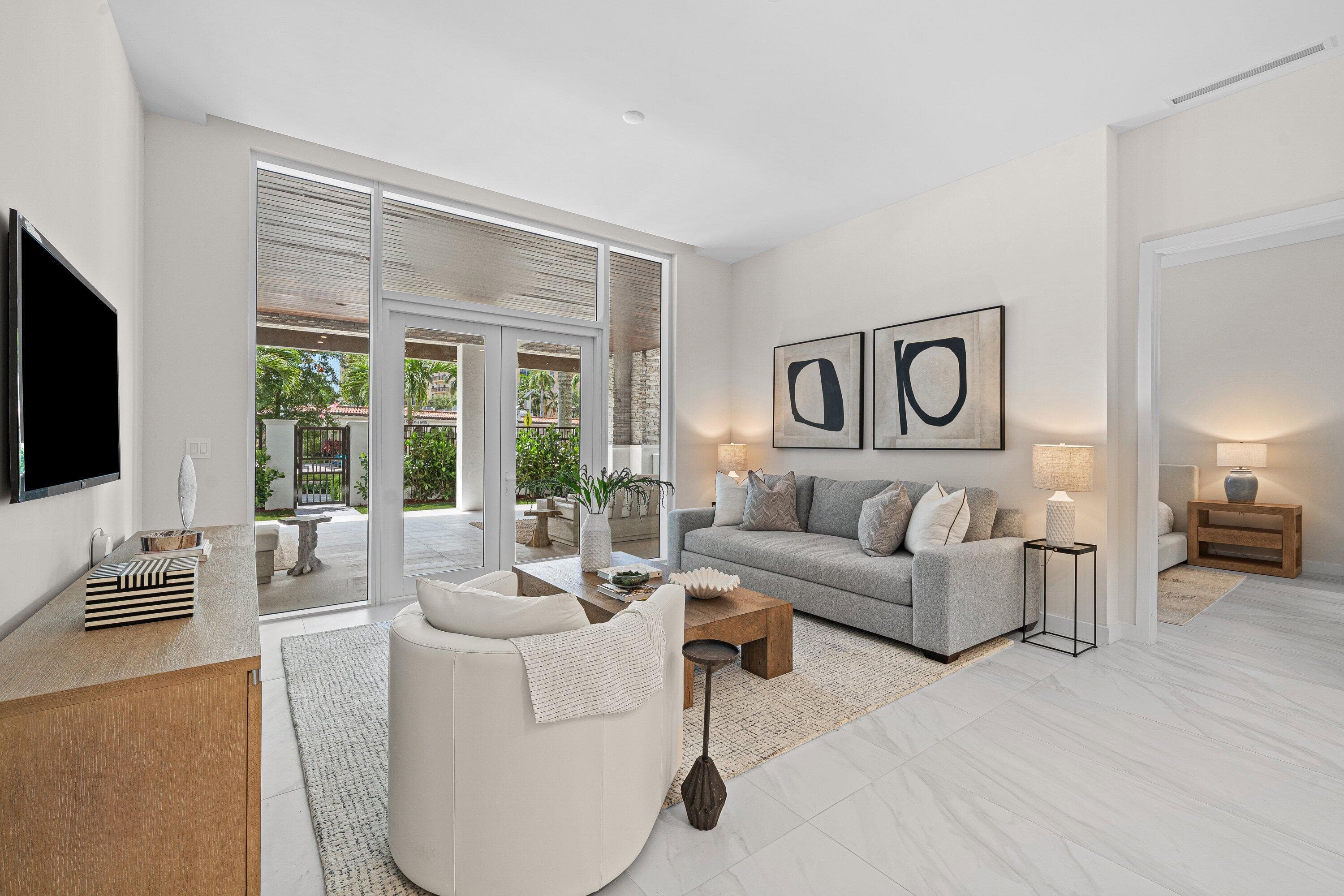 220 SE Mizner Boulevard 102, Boca Raton, FL 33432, Unit 102