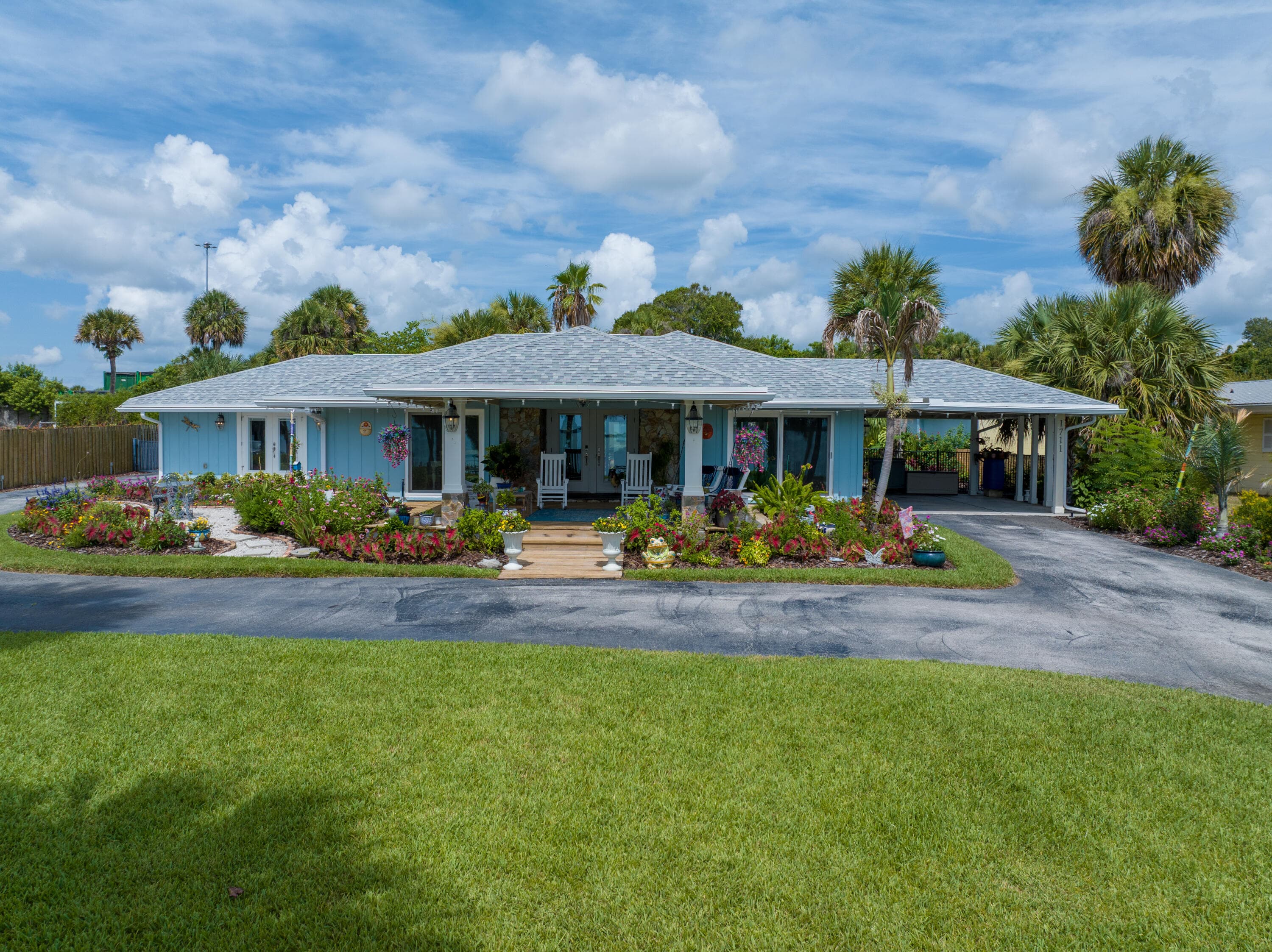 1711 S Indian River Drive, Fort Pierce, FL 34950