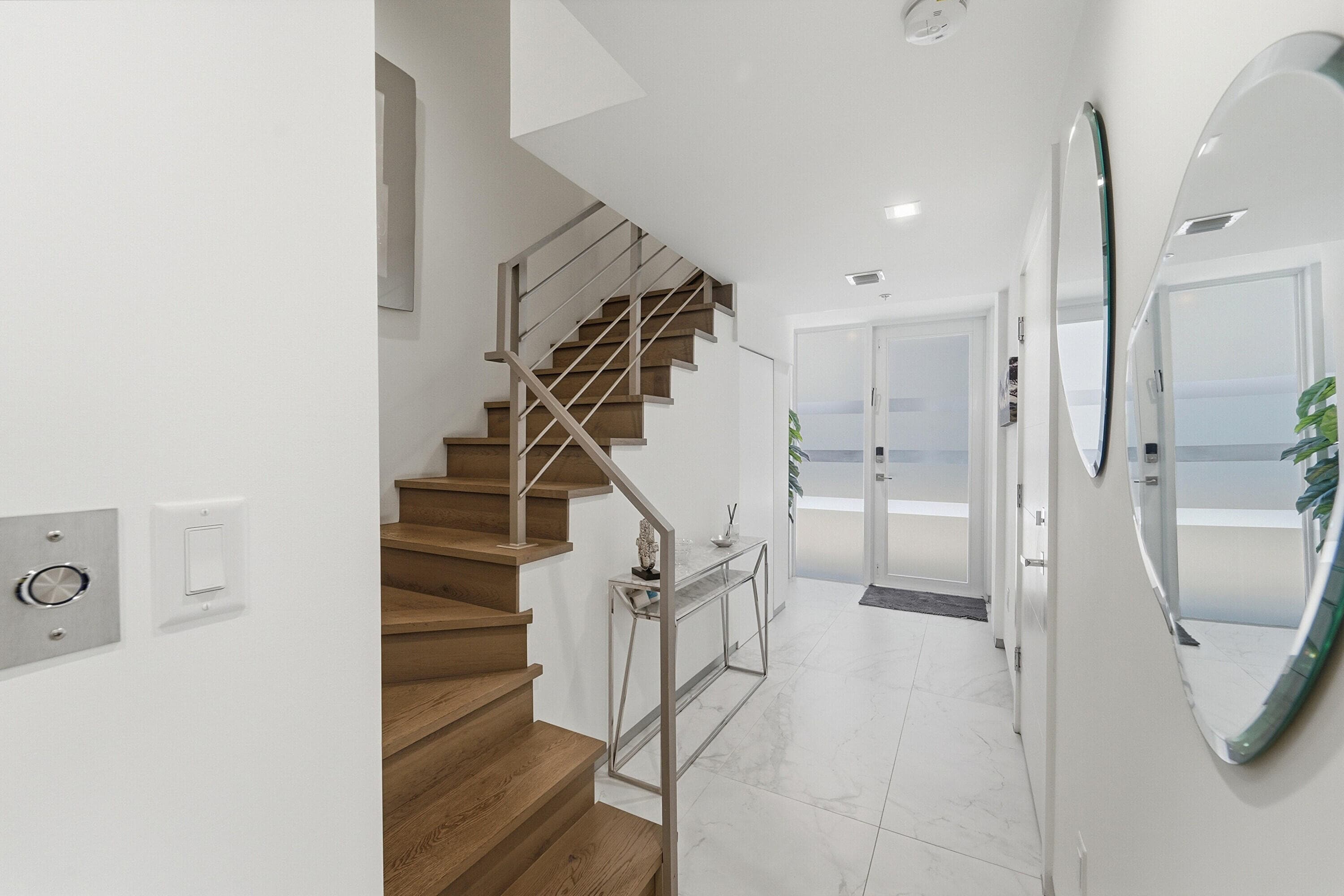 700 NE 14th Avenue 312, Fort Lauderdale, FL 33304, Unit 312