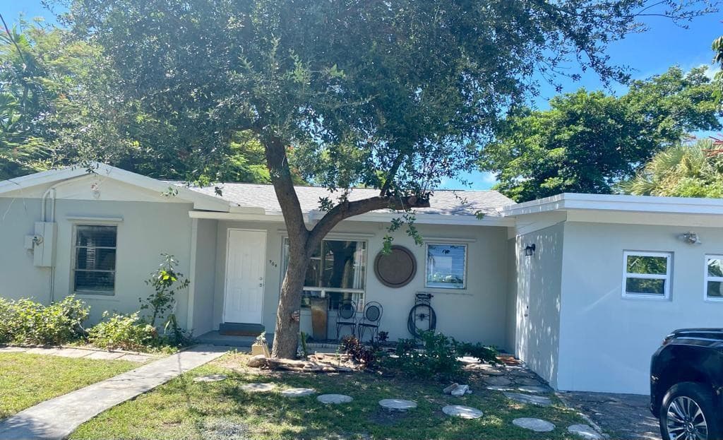 904 SE 12th Street, Fort Lauderdale, FL 33316 - Photo 2
