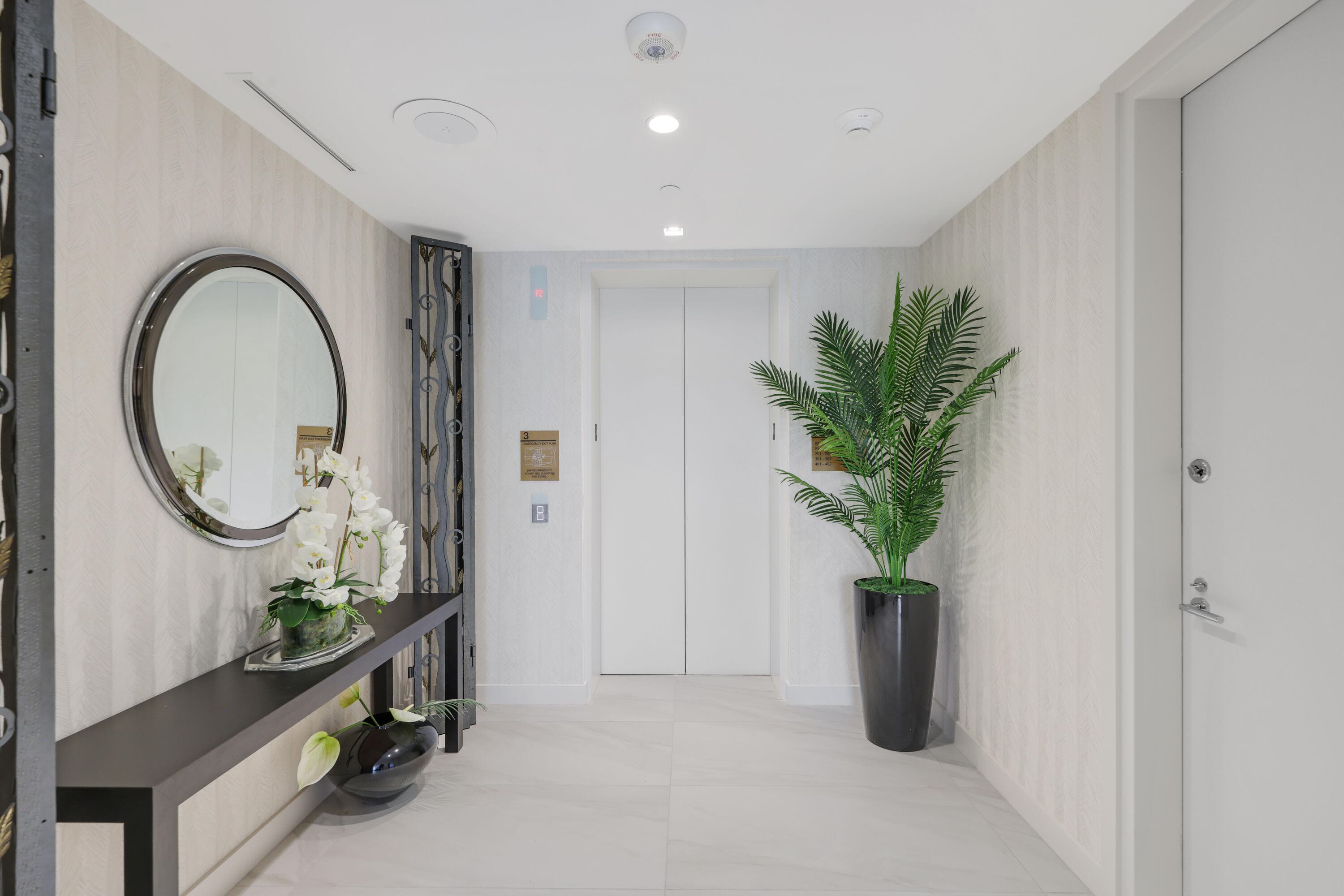 210 SE Mizner Boulevard 301, Boca Raton, FL 33432, Unit 301 - Photo 5
