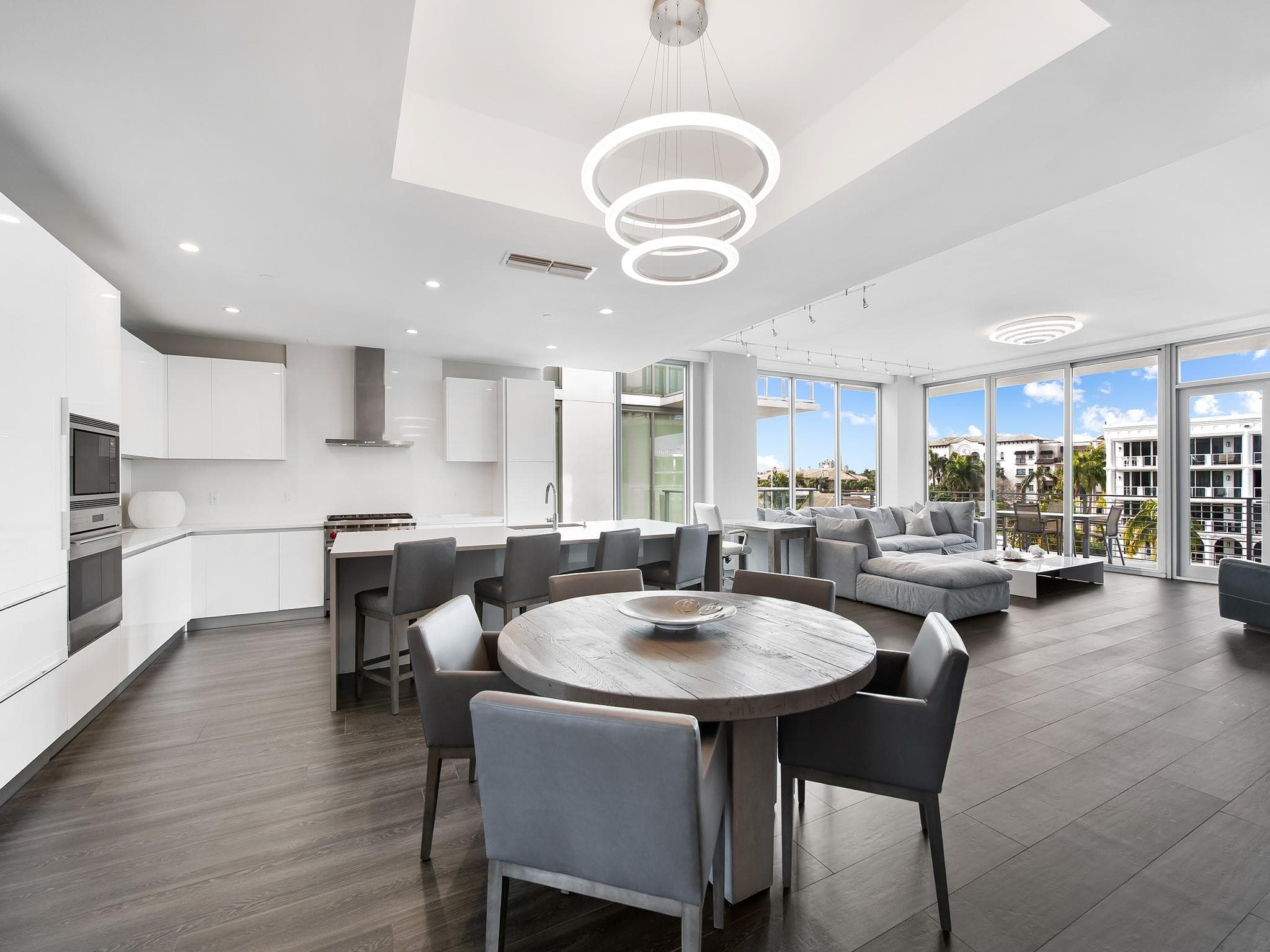 41 Isle Of Venice Drive 402, Fort Lauderdale, FL 33301, Unit 402 - Photo 2