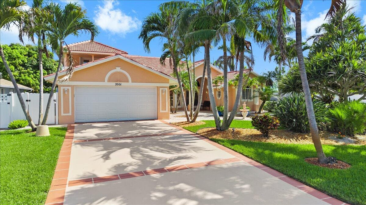 2001 Cypress Avenue, Fort Pierce, FL 34949 - Photo 5