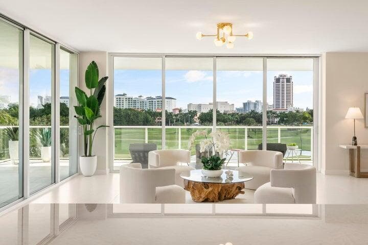 220 SE Mizner Boulevard 424, Boca Raton, FL 33432, Unit 424 - Photo 2