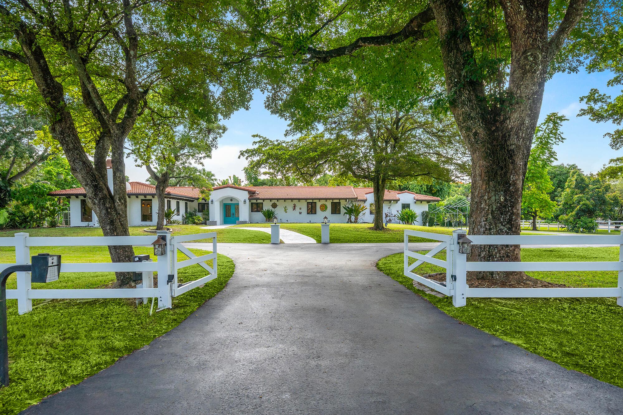 4950 SW 145TH Avenue, Southwest Ranches, FL 33330