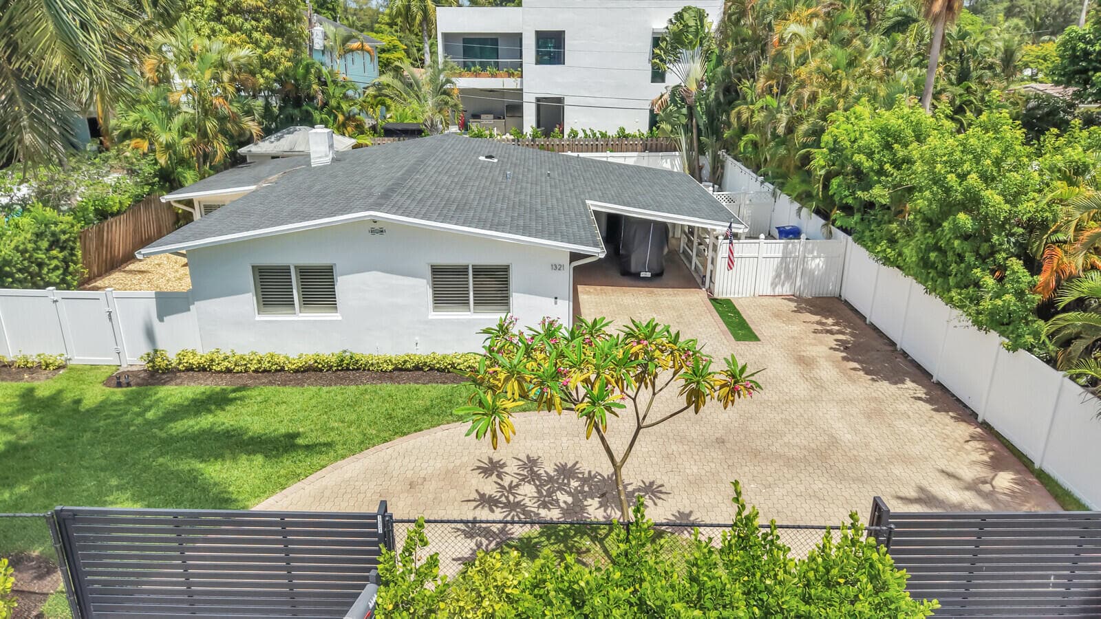 1321 CORDOVA Road, Fort Lauderdale, FL 33316 - Photo 2