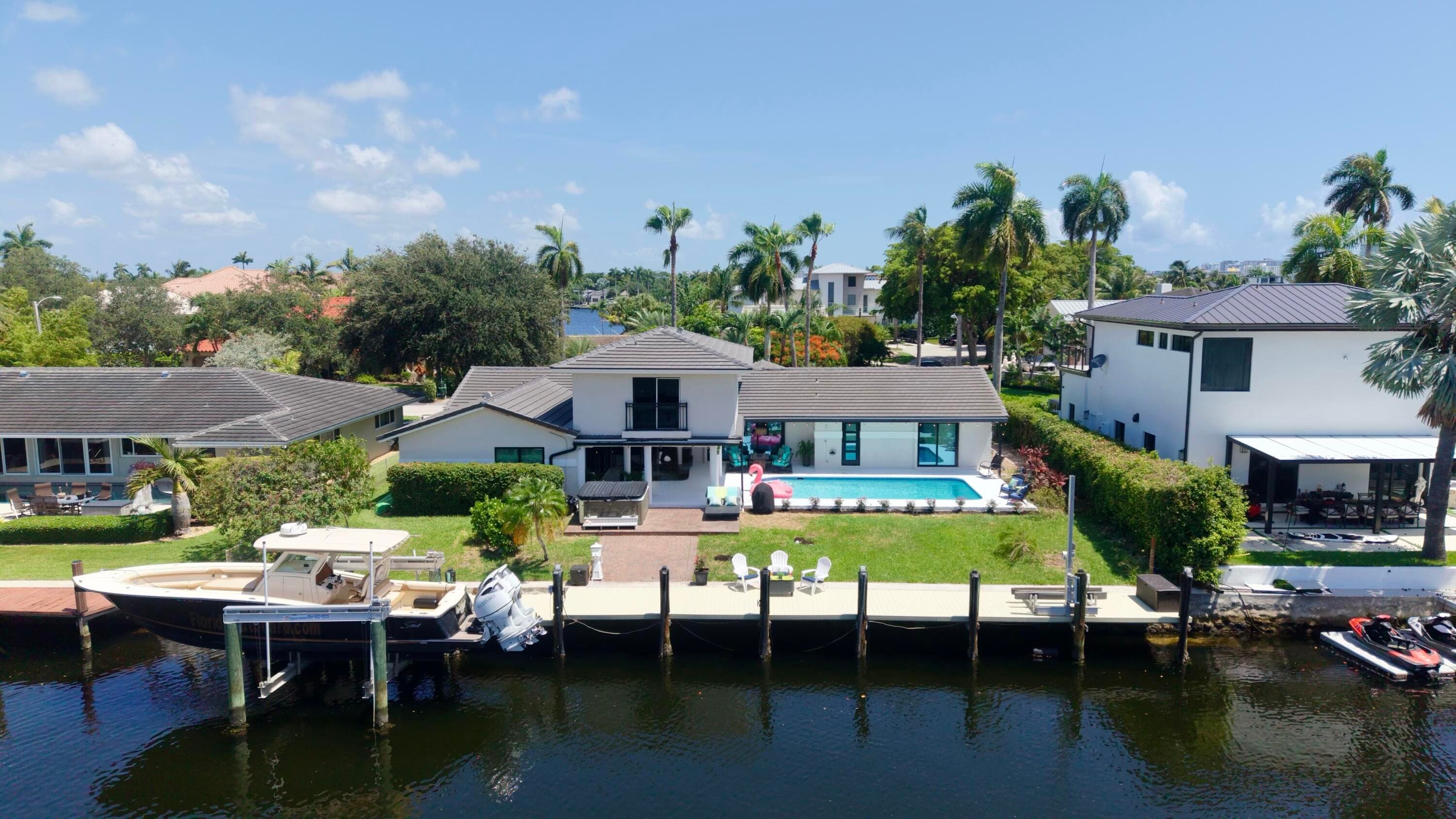 2380 SE 8TH Street, Pompano Beach, FL 33062