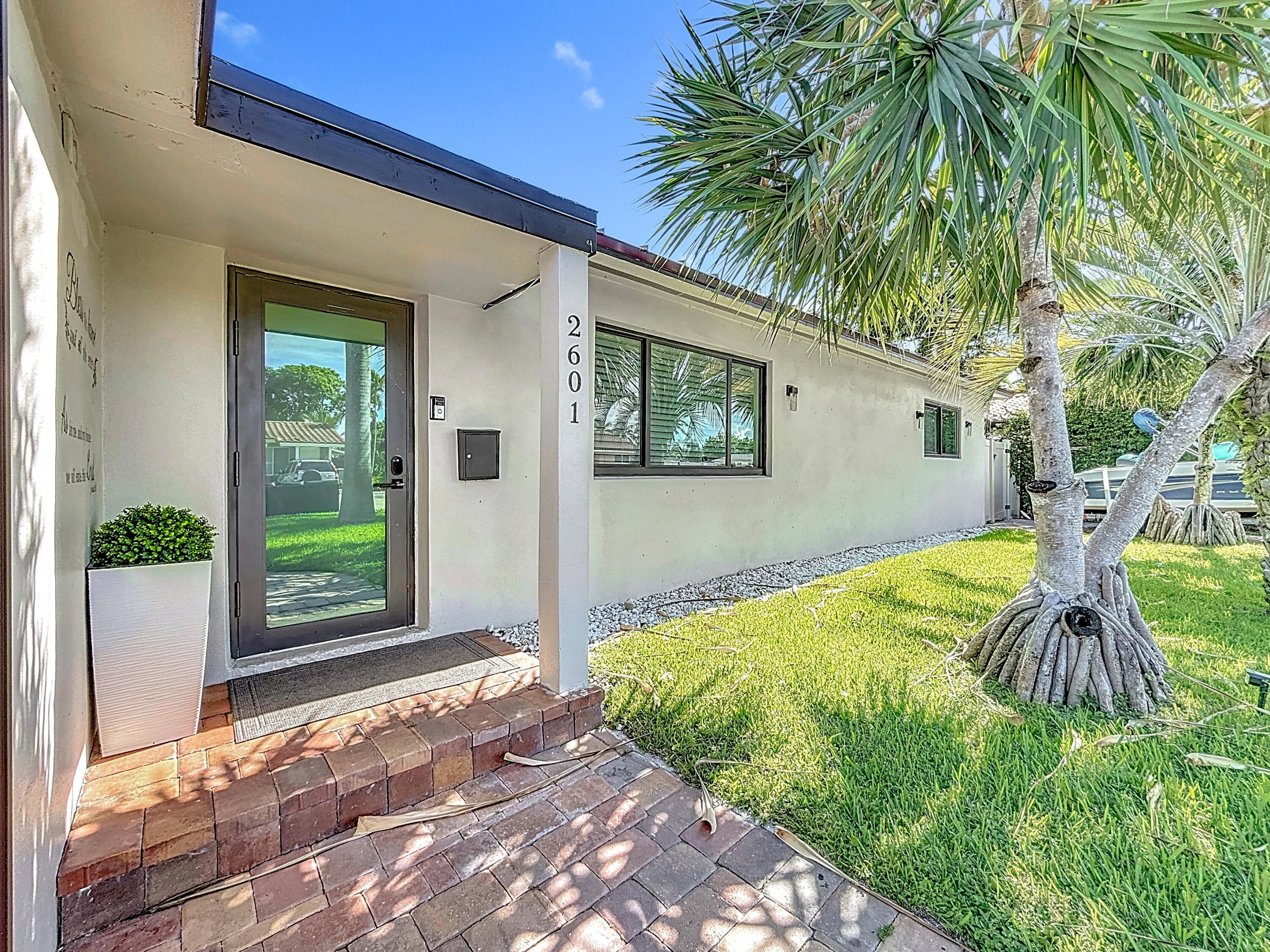 2601 NE 18th Street, Pompano Beach, FL 33062 - Photo 2