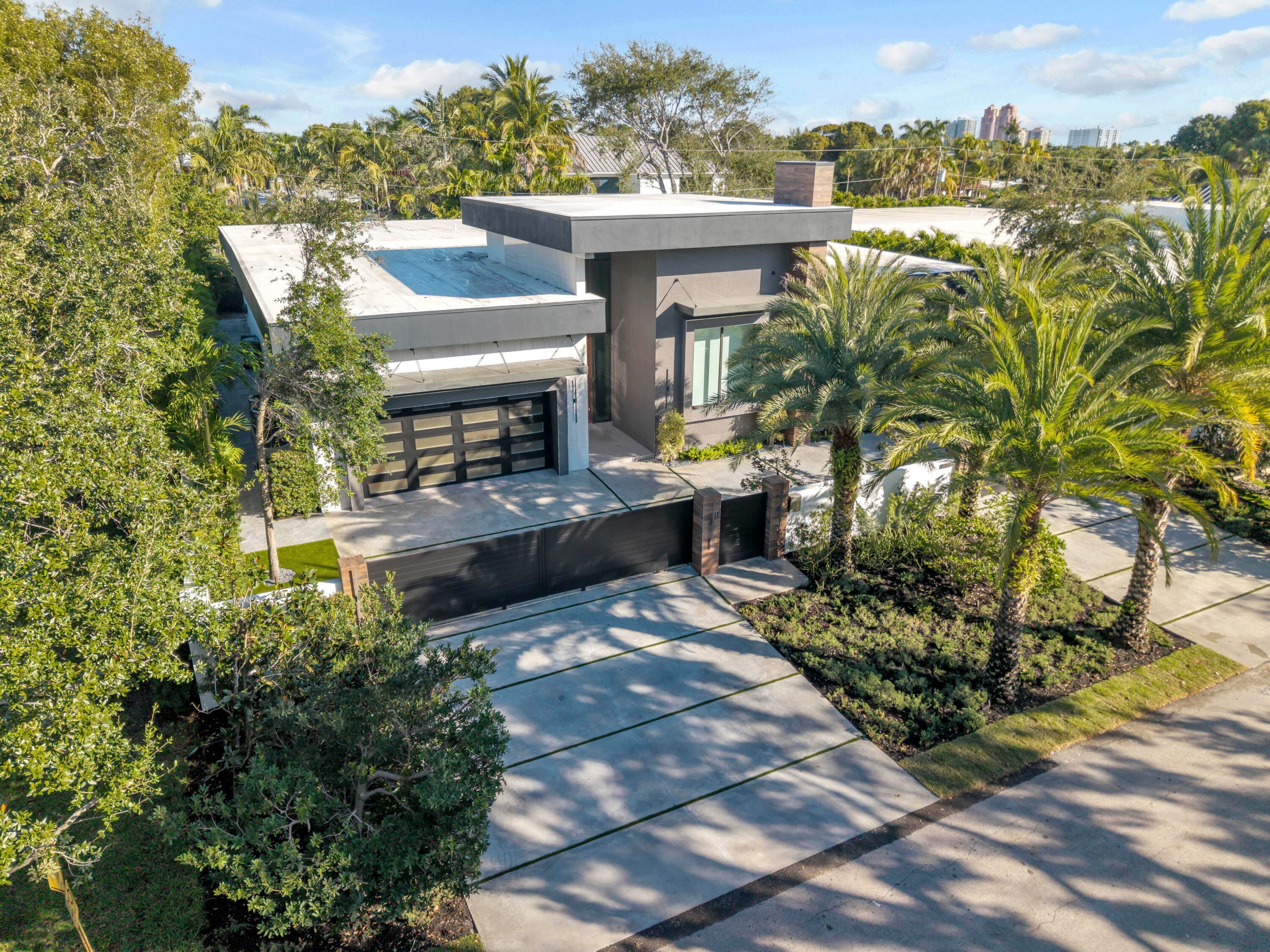 2401 NE 13th Street, Fort Lauderdale, FL 33304 - Photo 2