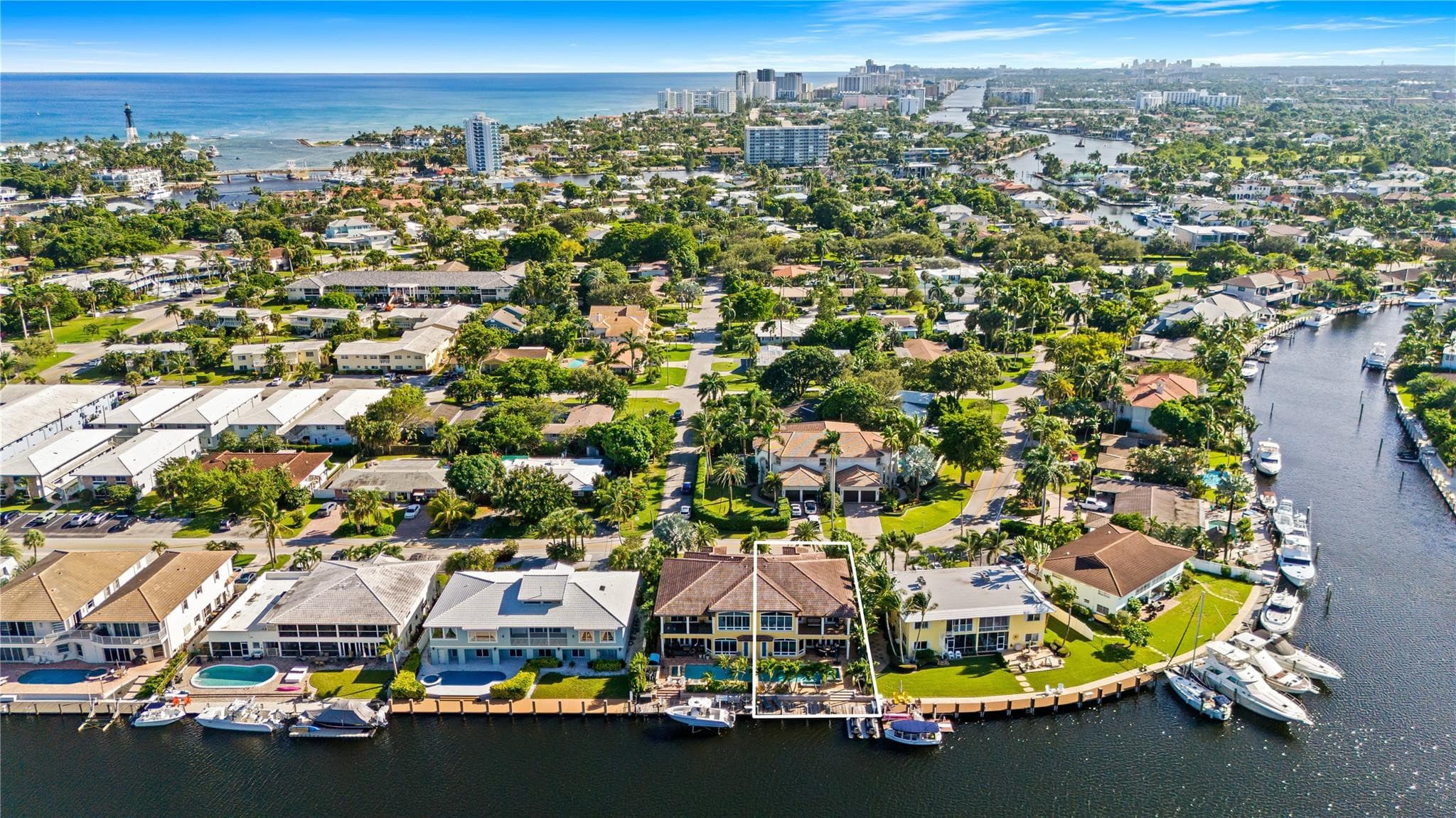 2637 NE 28th Court, Lighthouse Point, FL 33064 - Photo 3