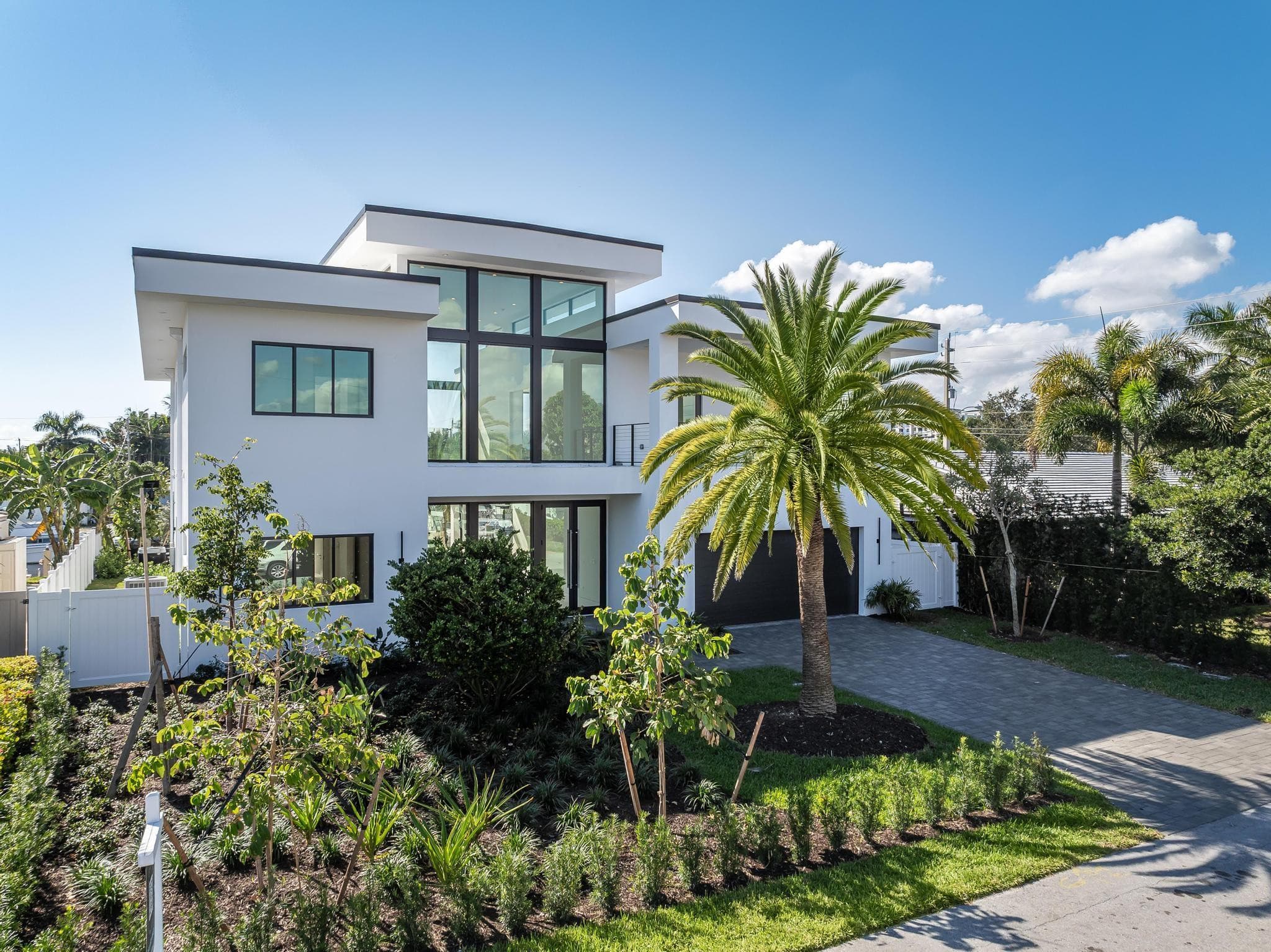 2612 NE 4th Street, Pompano Beach, FL 33062 - Photo 2