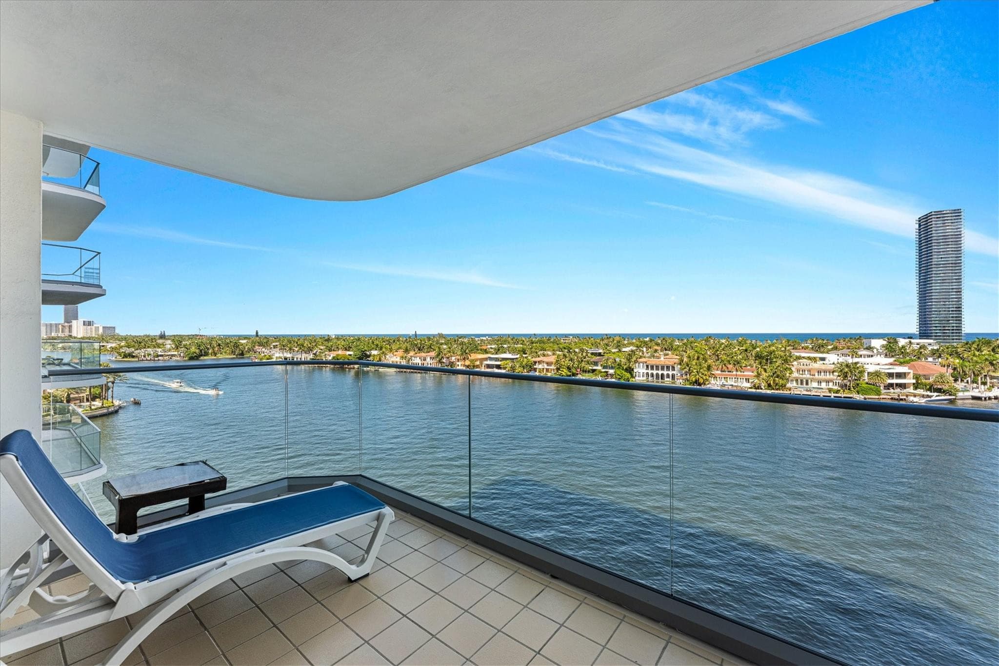 19707 Turnberry Way 9J, Aventura, FL 33180, Unit 9J - Photo 2