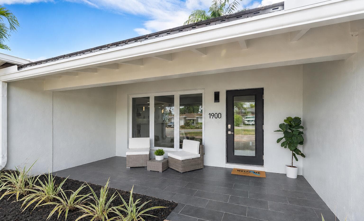 1900 NE 16th Terrace, Fort Lauderdale, FL 33305 - Photo 2