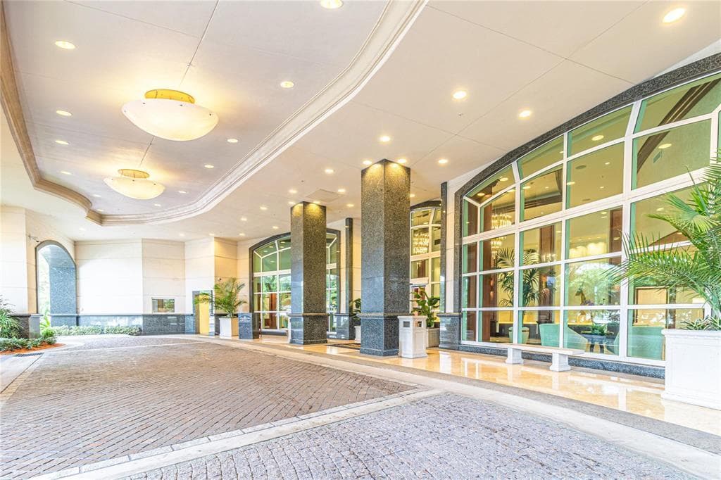 411 N New River Dr Drive E 1703, Fort Lauderdale, FL 33301, Unit 1703 - Photo 2