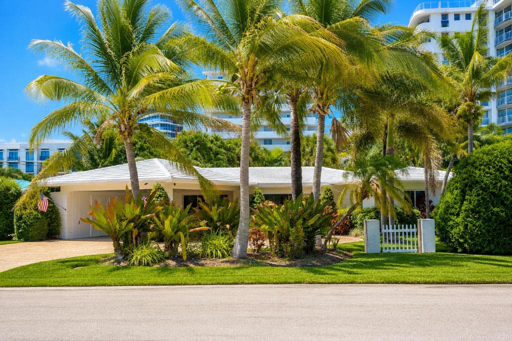 2200 NE 32nd Avenue, Fort Lauderdale, FL 33305 - Photo 3