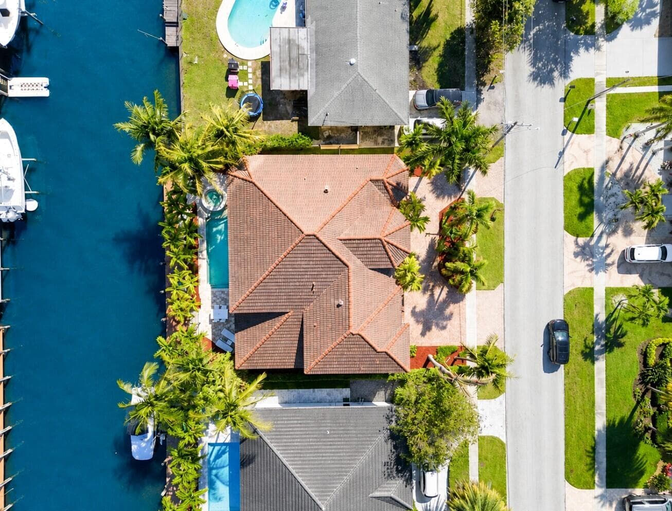 2221 NE 48th Court, Lighthouse Point, FL 33064 - Photo 2