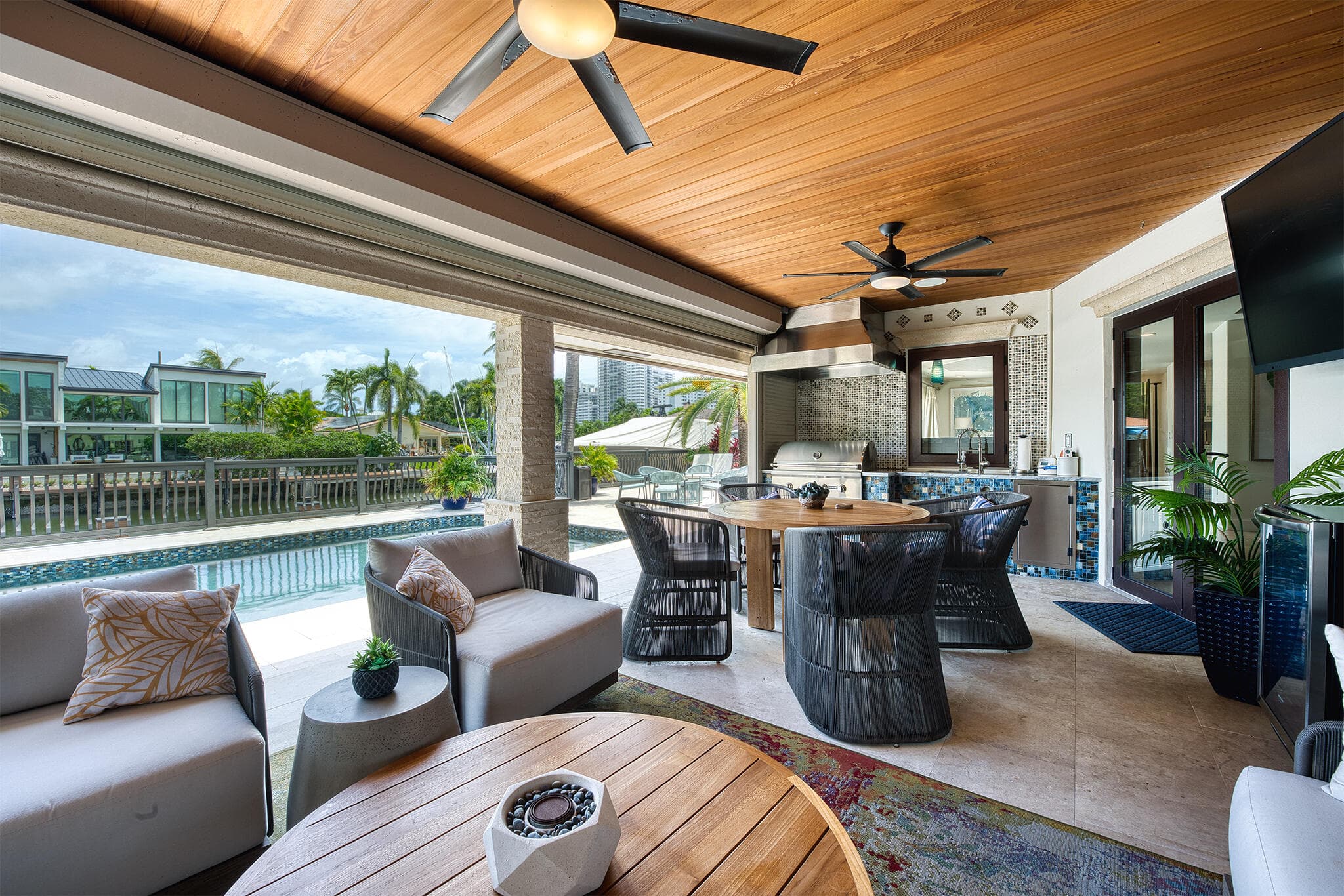 3233 NE 40th Court, Fort Lauderdale, FL 33308 - Photo 2