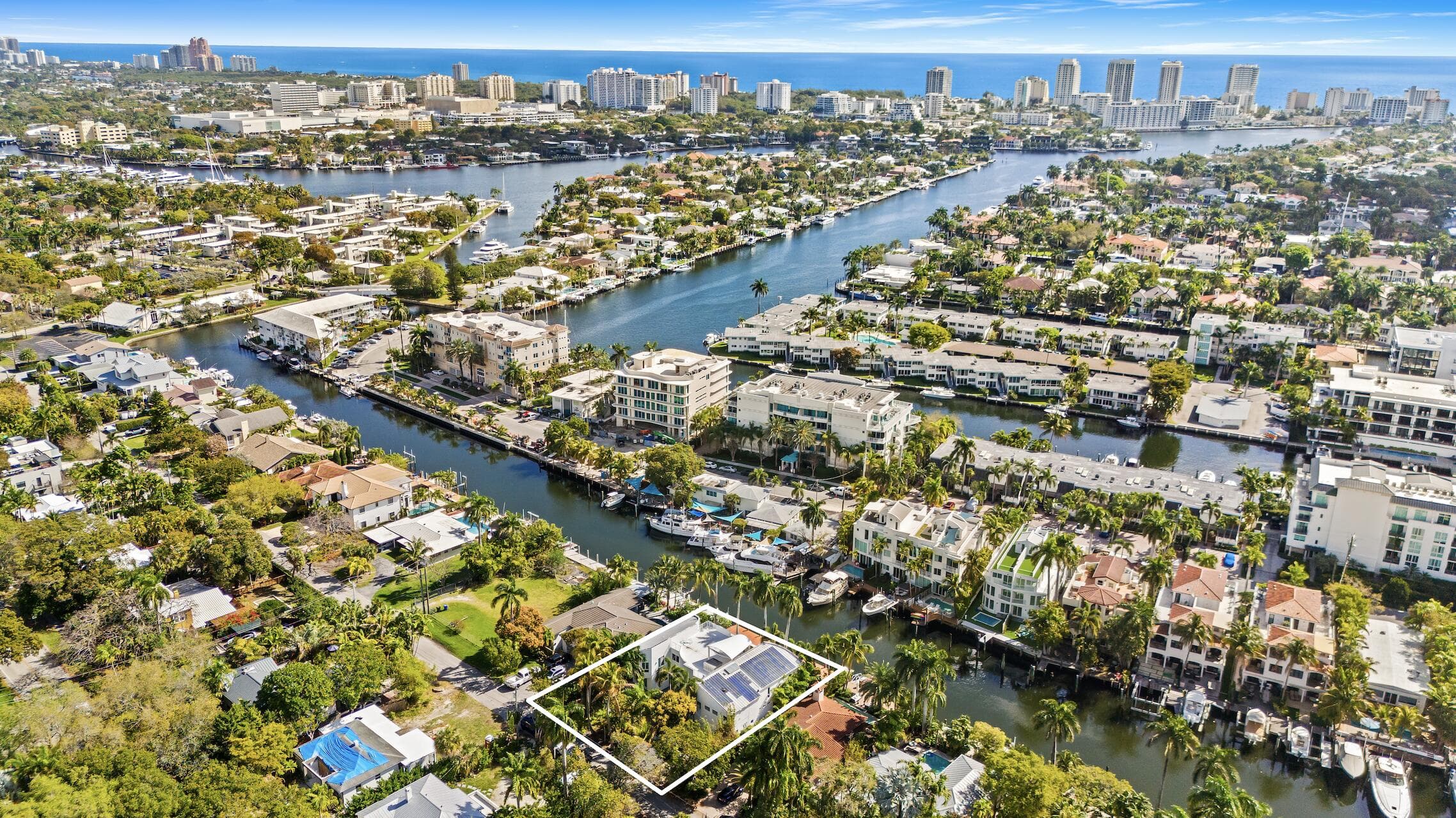 450 Victoria Terrace, Fort Lauderdale, FL 33301 - Photo 2