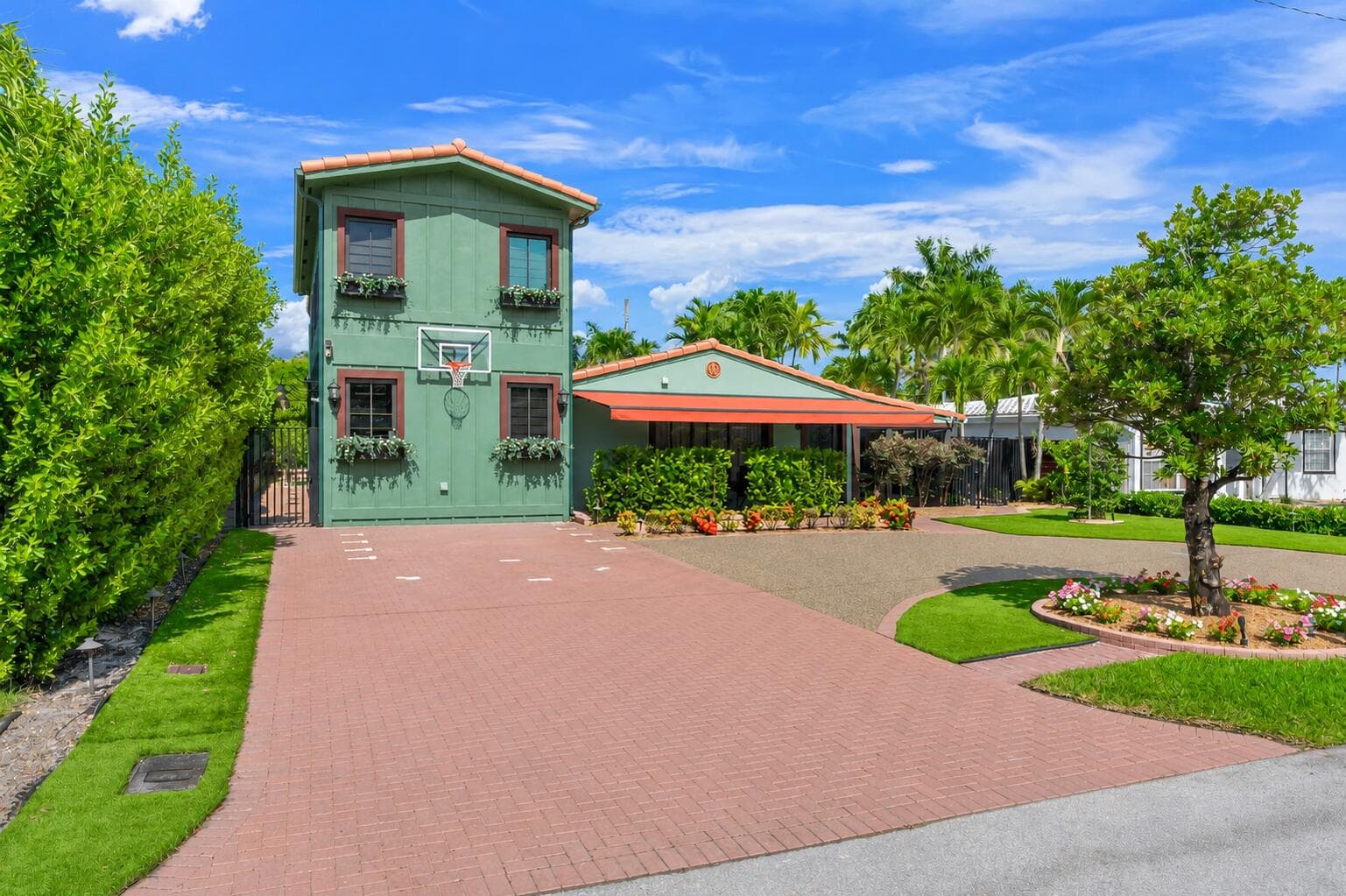 1720 NE 17th Avenue, Fort Lauderdale, FL 33305 - Photo 2