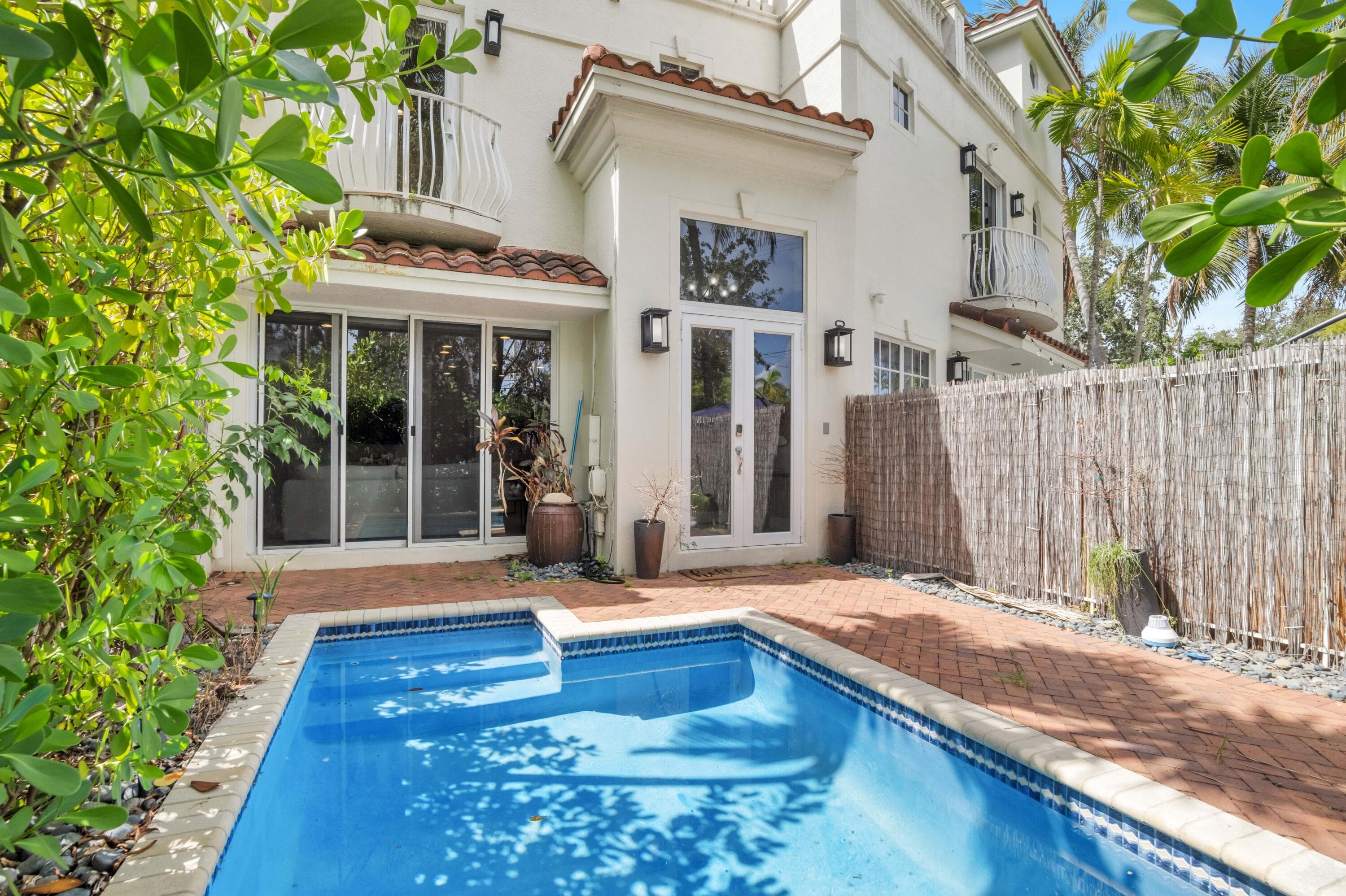 1362 Bayview Drive, Fort Lauderdale, FL 33304 - Photo 3