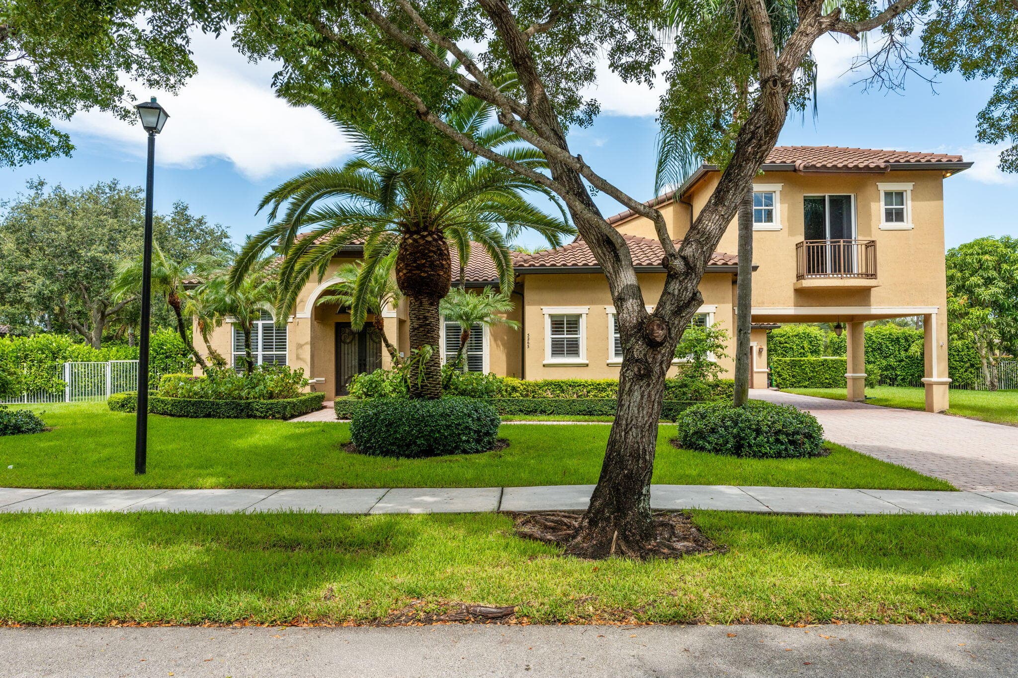 3263 SW 138th Way, Davie, FL 33330 - Photo 2