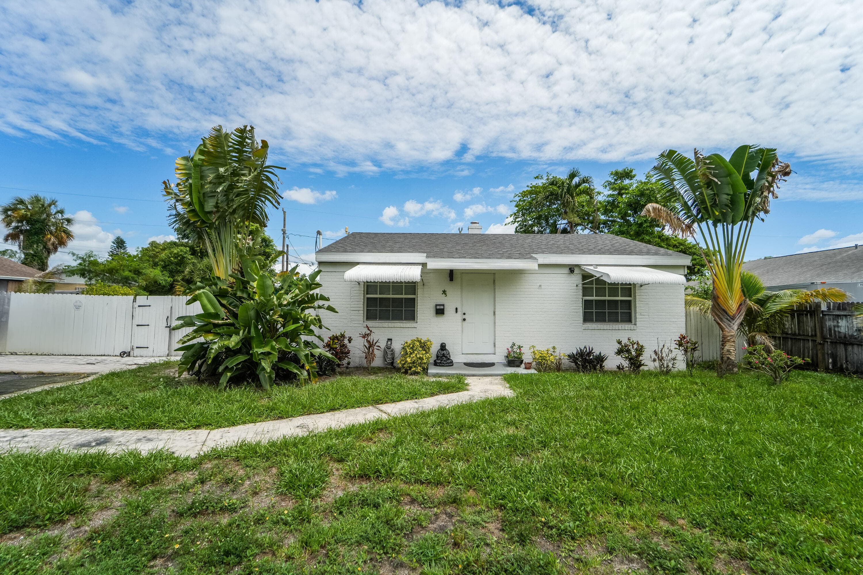 1007 Charles Street, West Palm Beach, FL 33401 - Photo 2