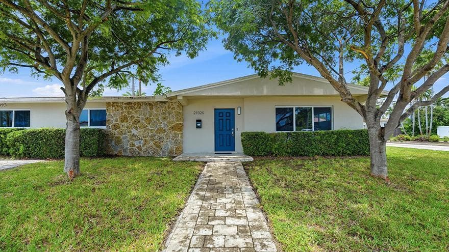 21020 Highland Lakes Boulevard, Miami, FL 33179 - Photo 2