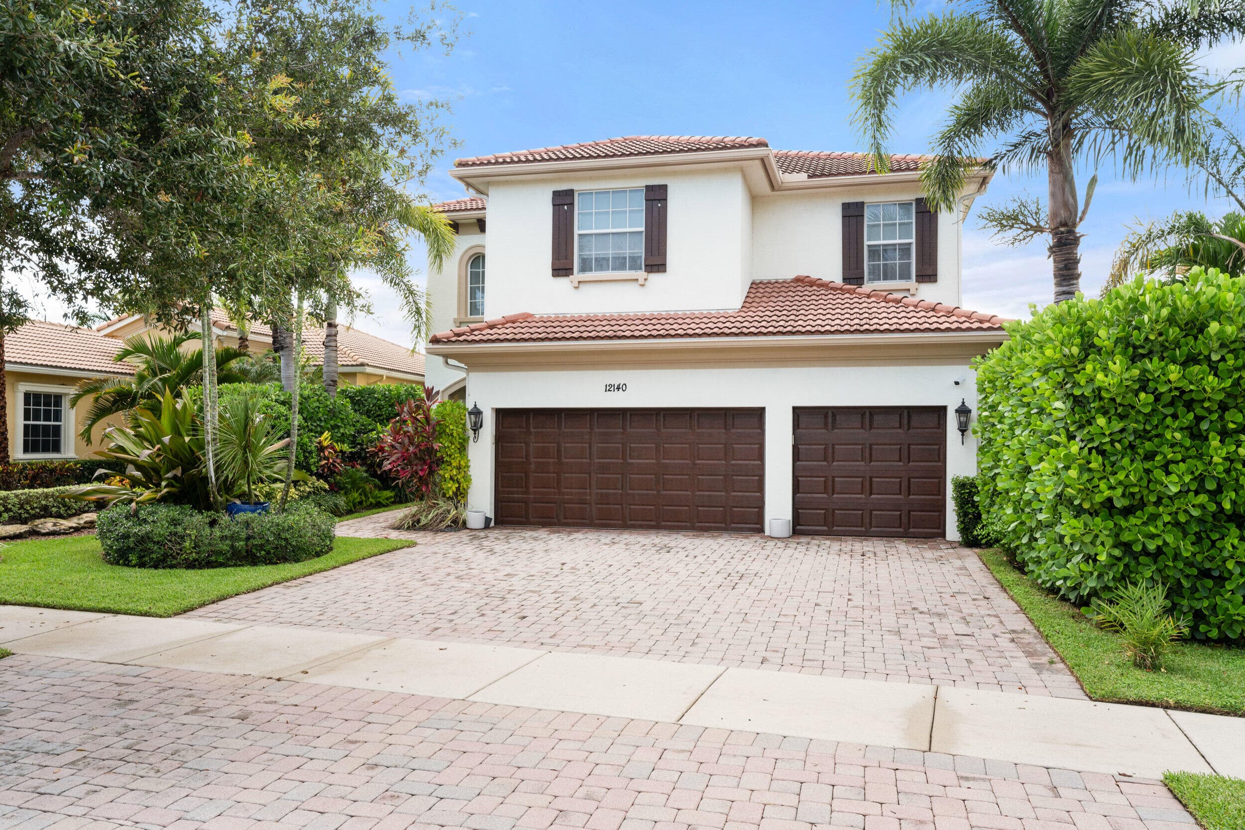 12140 Aviles Circle, Palm Beach Gardens, FL 33418 - Photo 2