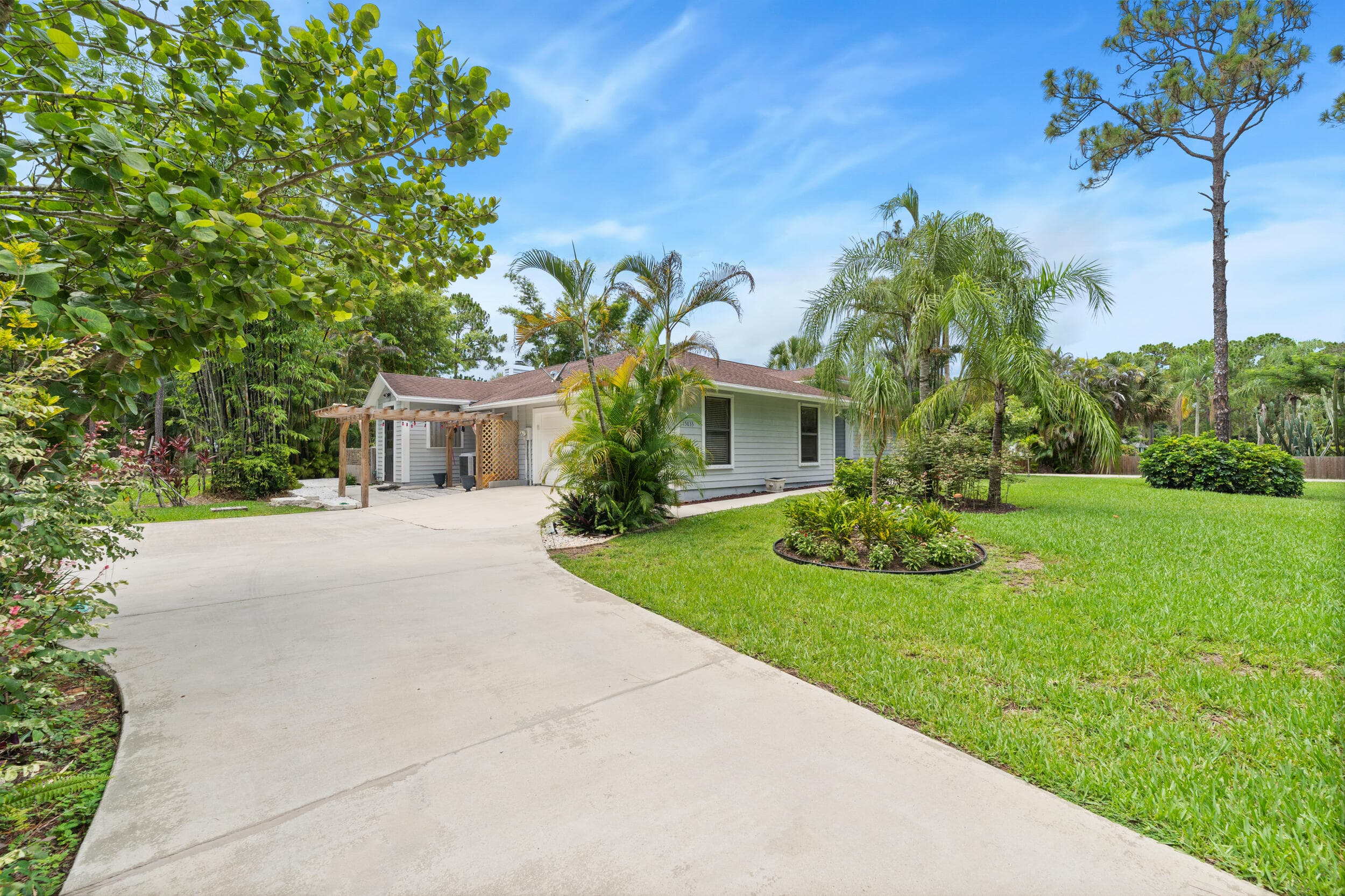 15833 118th Trail N, Jupiter, FL 33478 - Photo 2