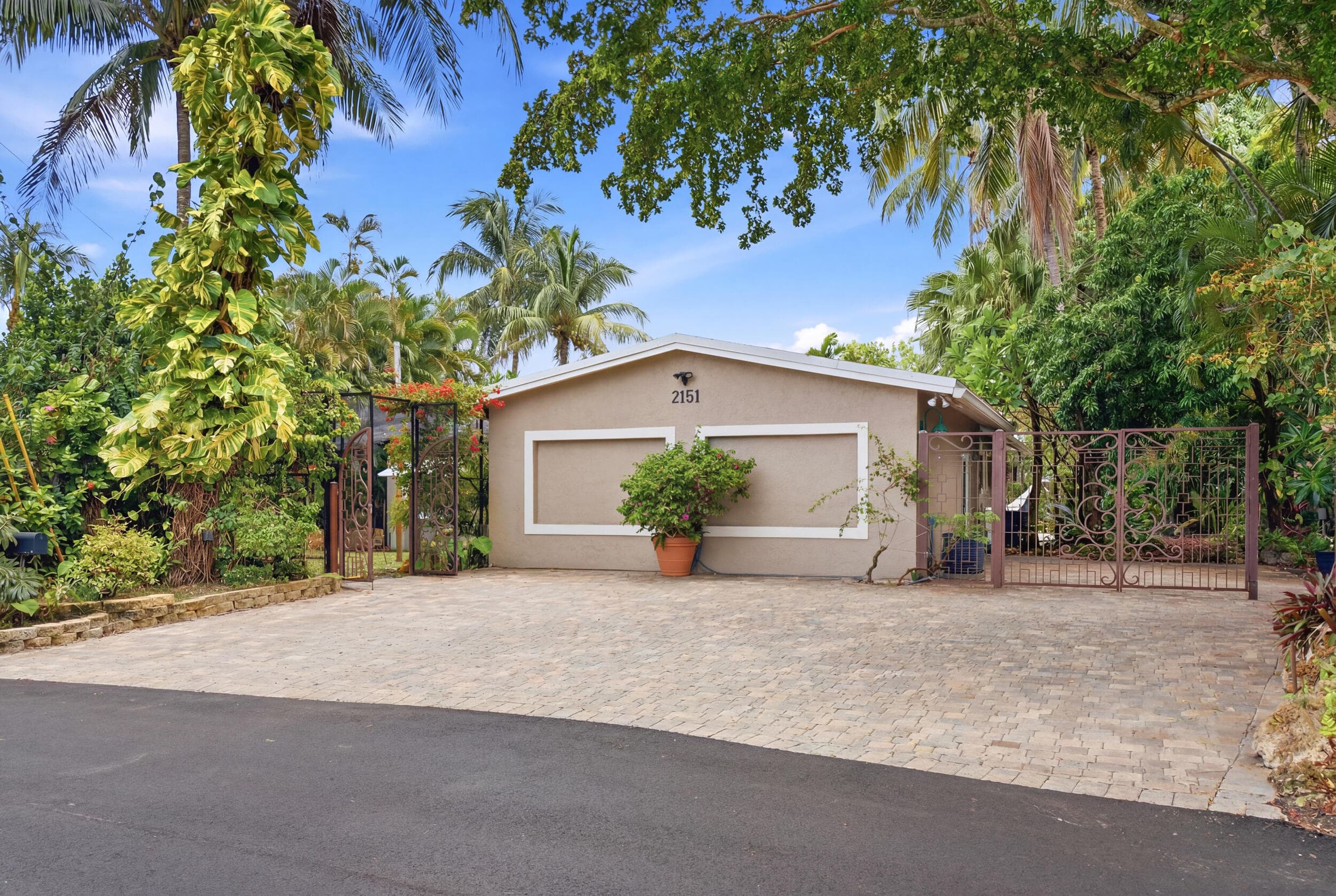 2151 SW 23rd Terrace, Fort Lauderdale, FL 33312 - Photo 4
