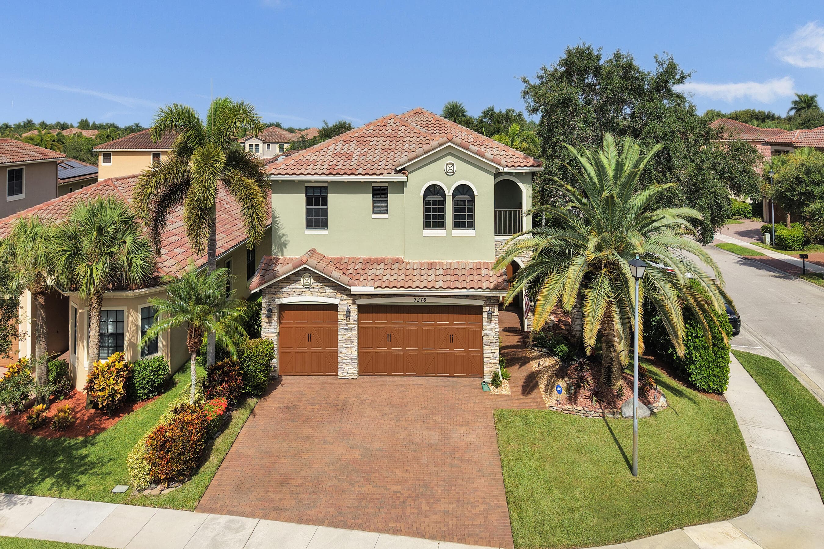 7276 NW 112th Way, Parkland, FL 33076 - Photo 2