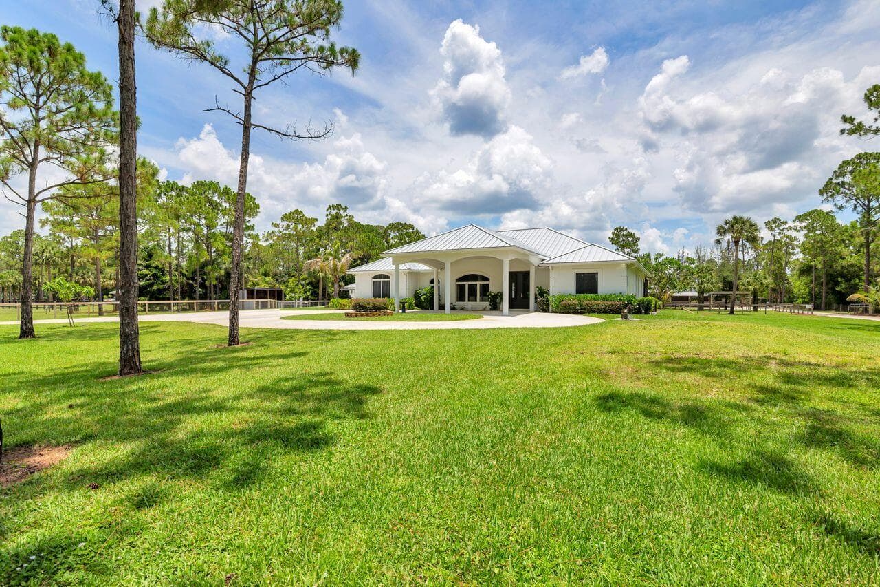 14819 Broken Arrow Place, Palm Beach Gardens, FL 33418 - Photo 2