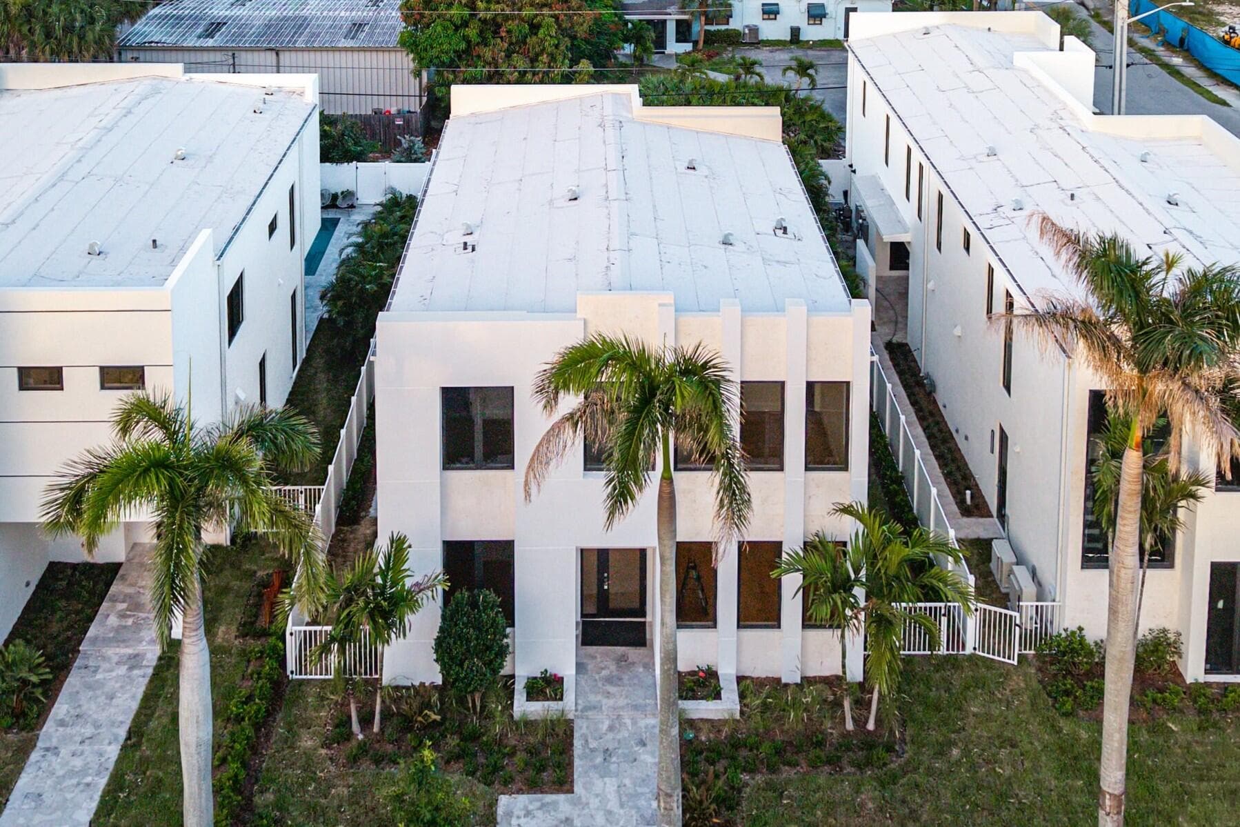 731 SE 4th Avenue, Delray Beach, FL 33483 - Photo 2