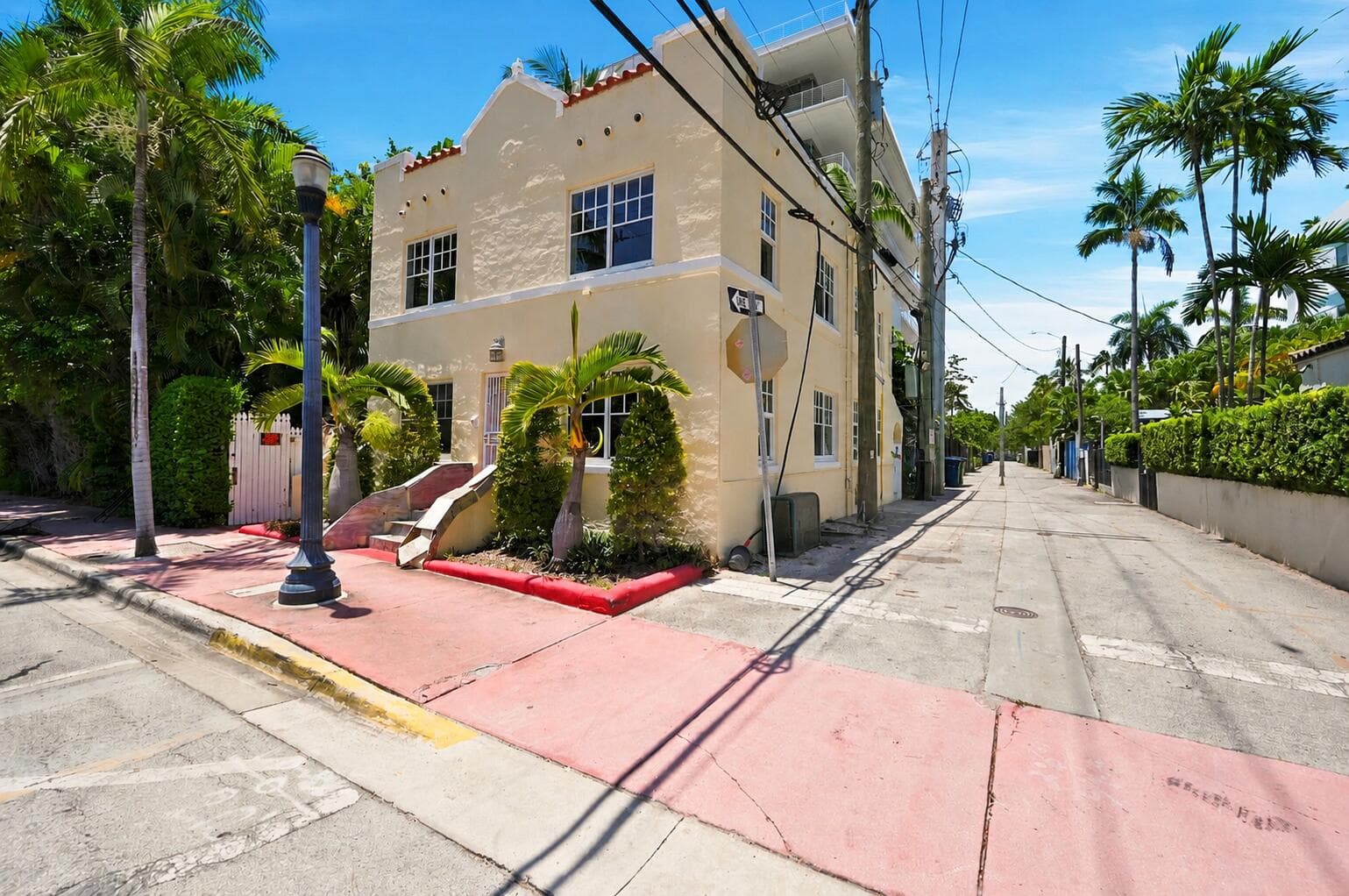 927 SW 4th Street, Miami, FL 33130 - Photo 2