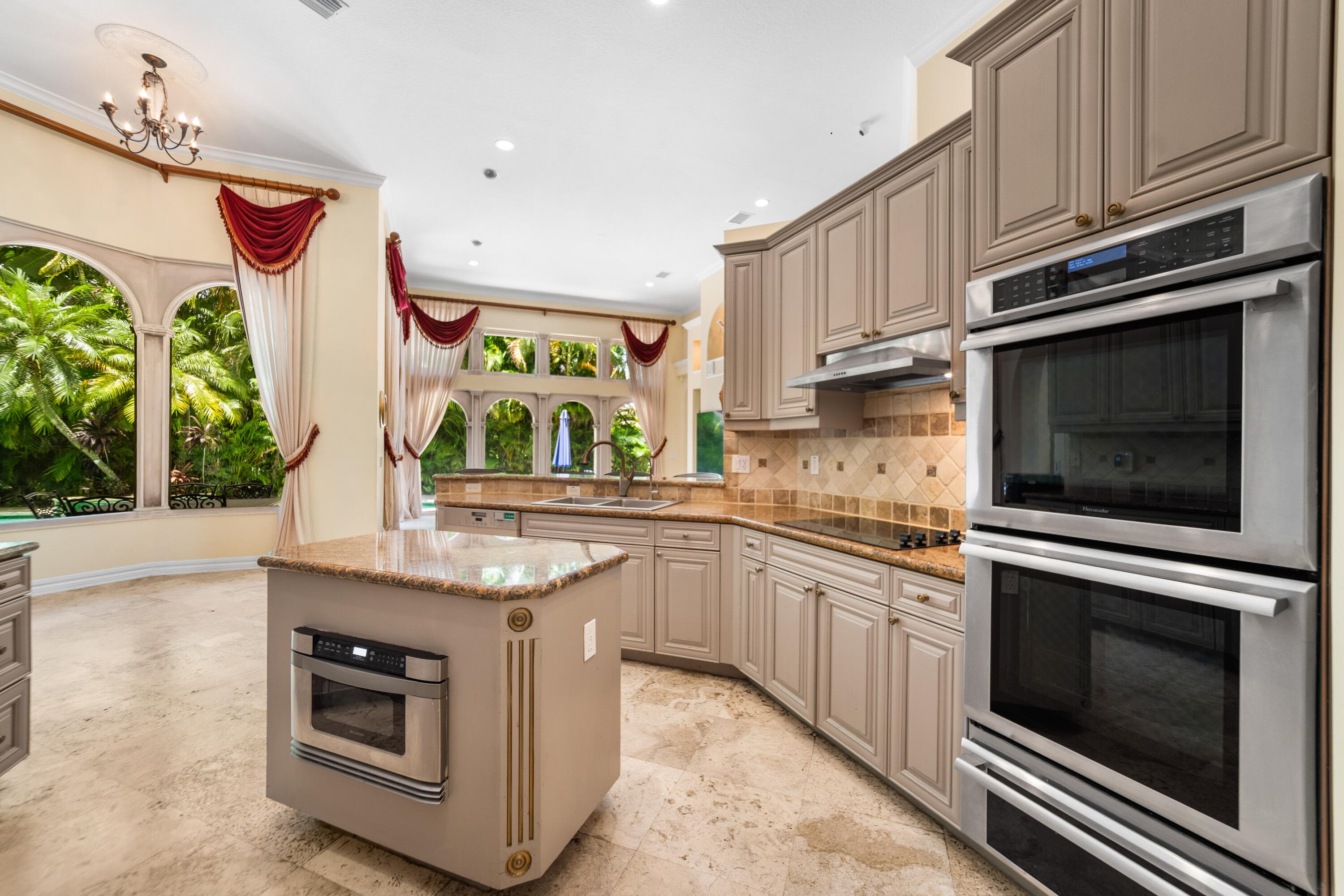 10253 NW 66th Drive, Parkland, FL 33076 - Photo 3