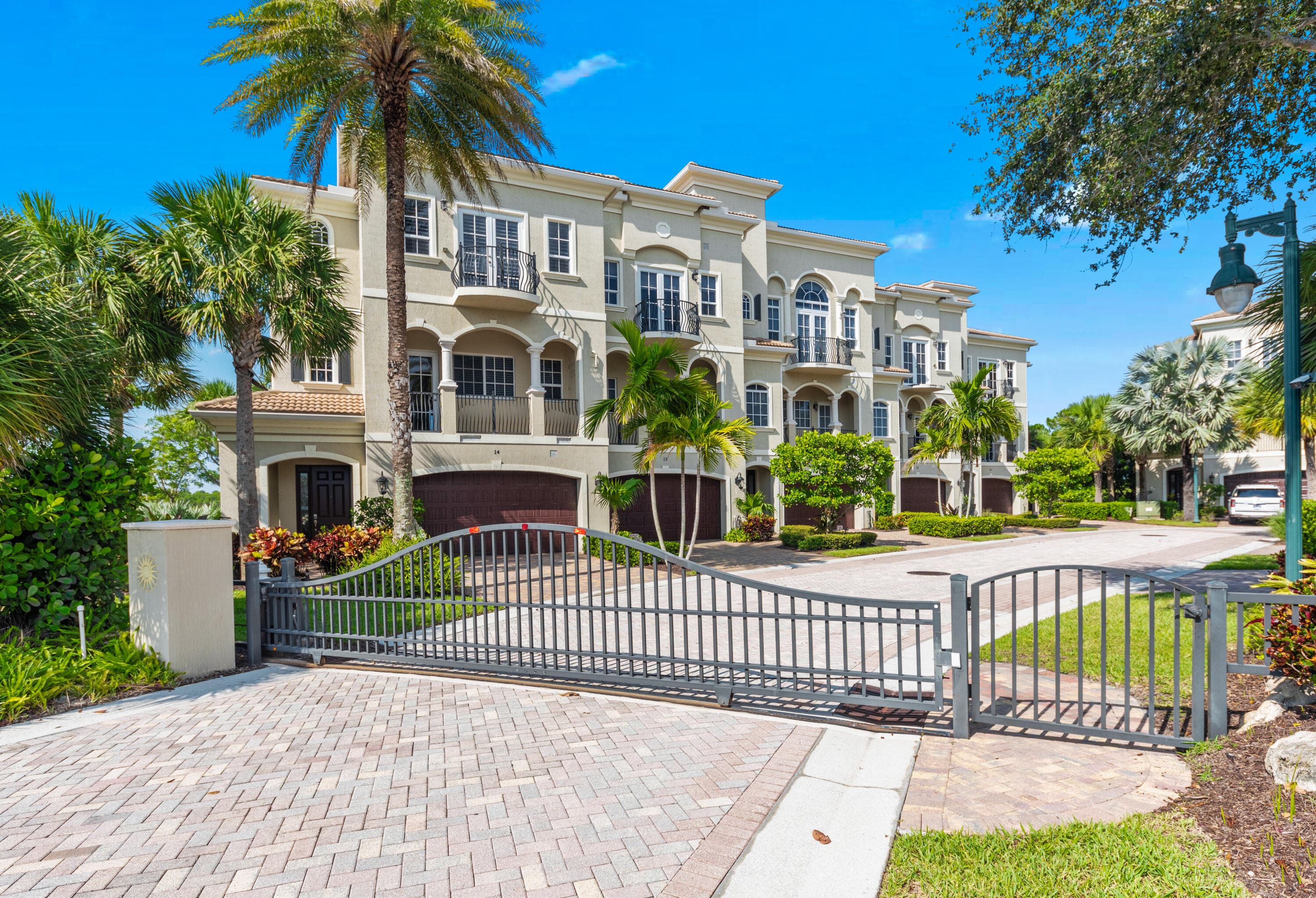 144 Tierra Lane 10, Jupiter, FL 33477, Unit 10 - Photo 4