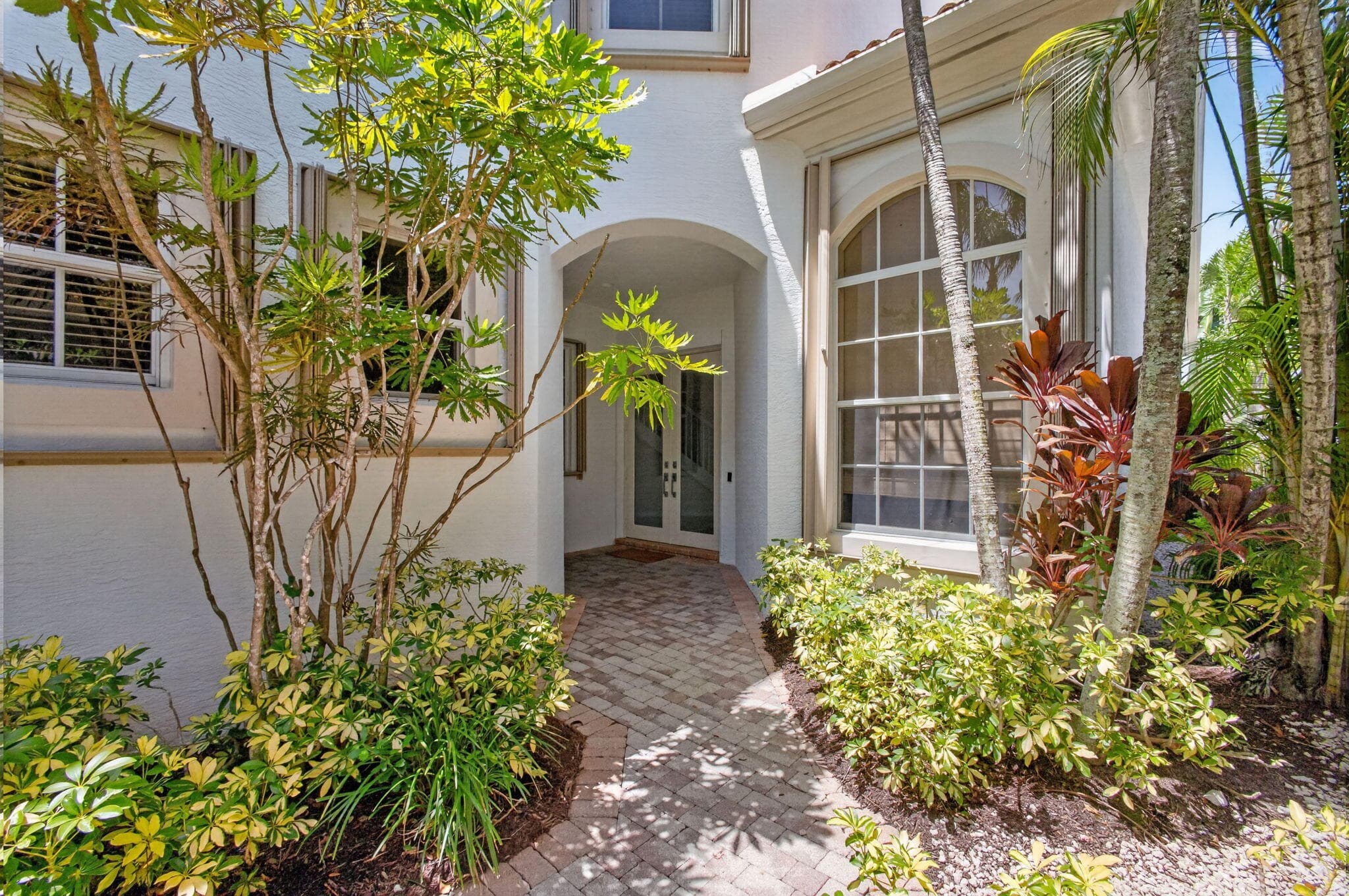 219 ANDALUSIA Drive, Palm Beach Gardens, FL 33418 - Photo 3
