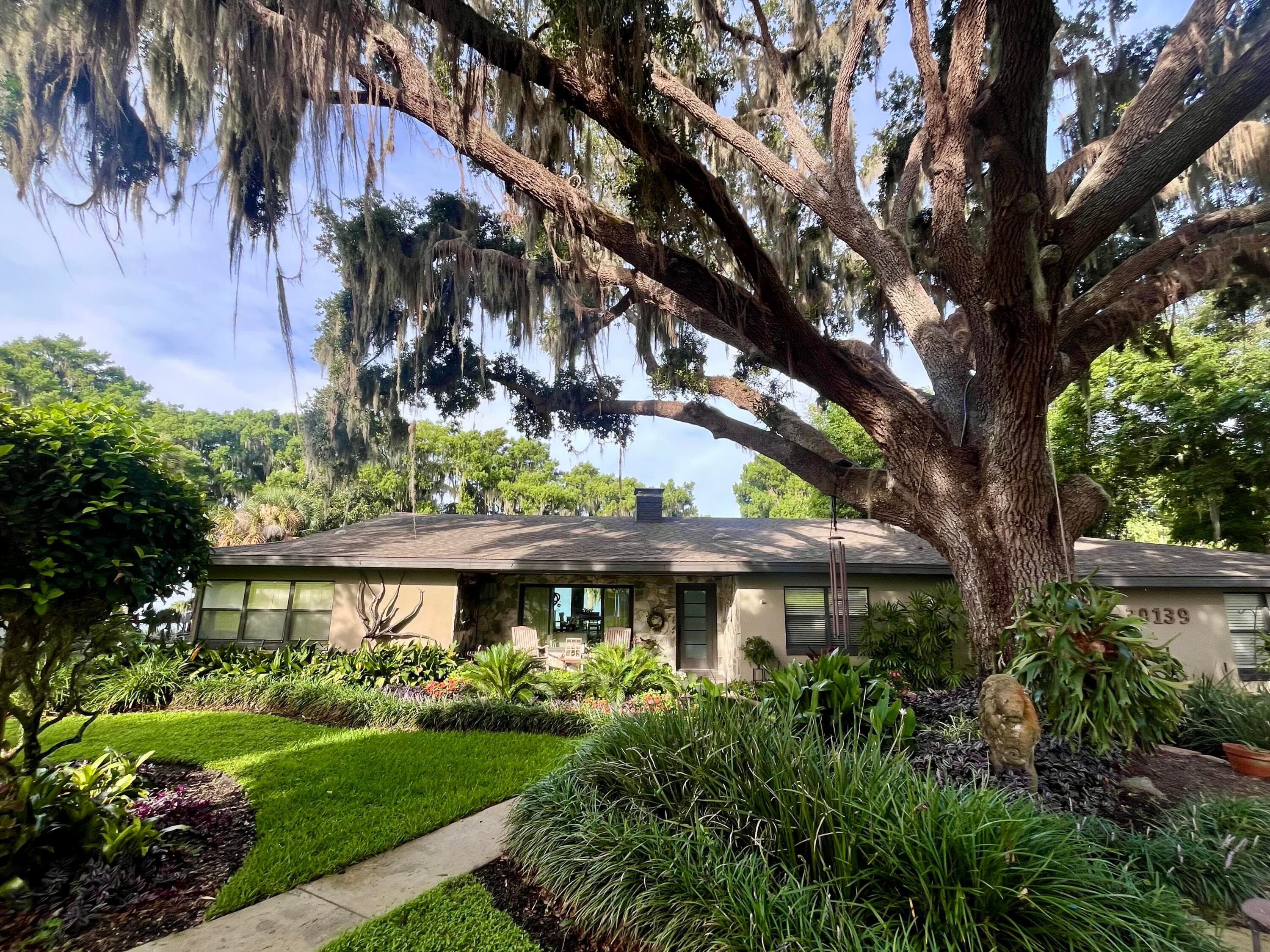 30139 Johnsons Point Road, Leesburg, FL 34748 - Photo 1