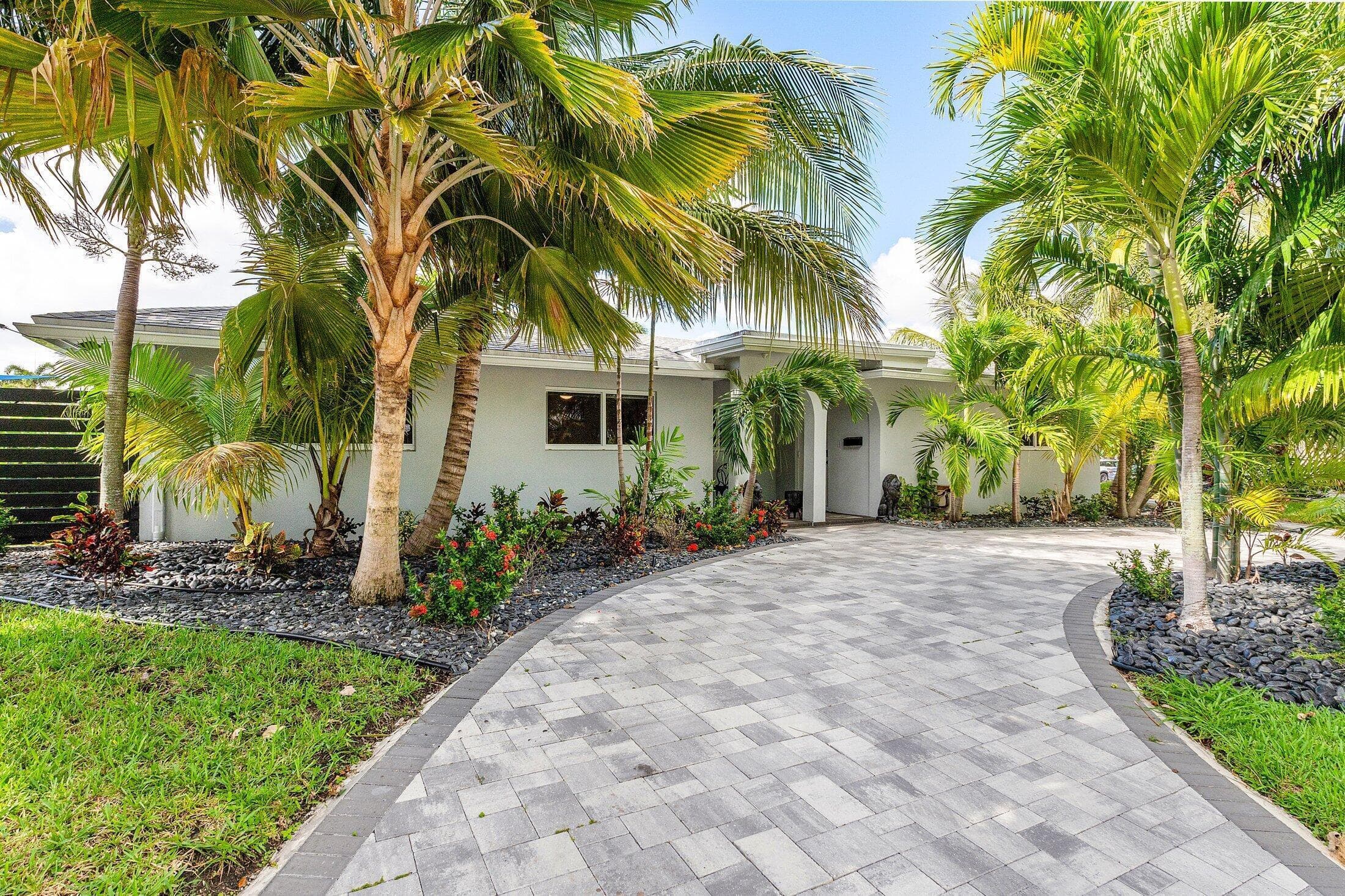 2200 SE 9TH Street, Pompano Beach, FL 33062 - Photo 2